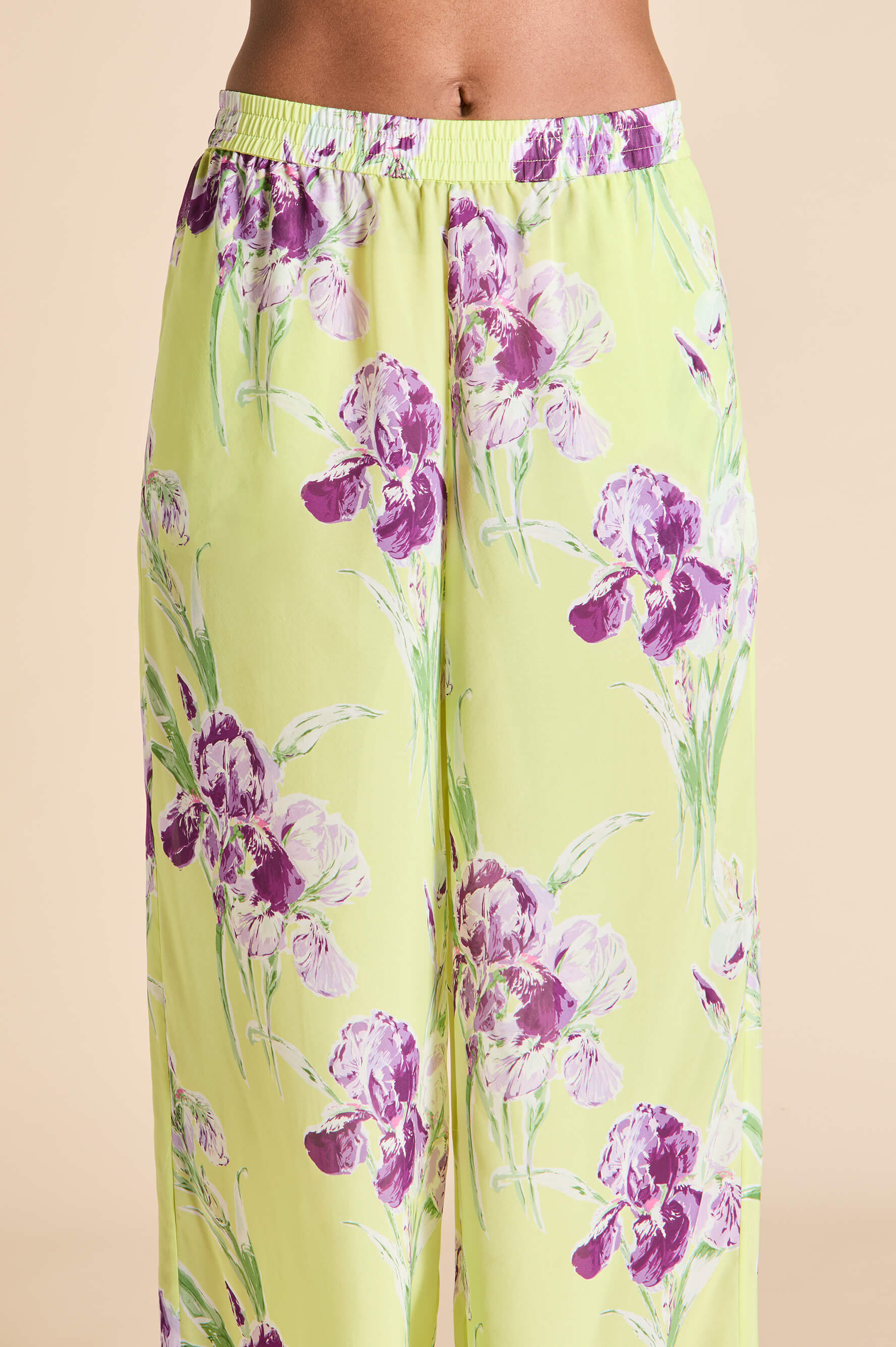 Alabama Sundial Green Floral Pyjamas in Silk-Chiffon