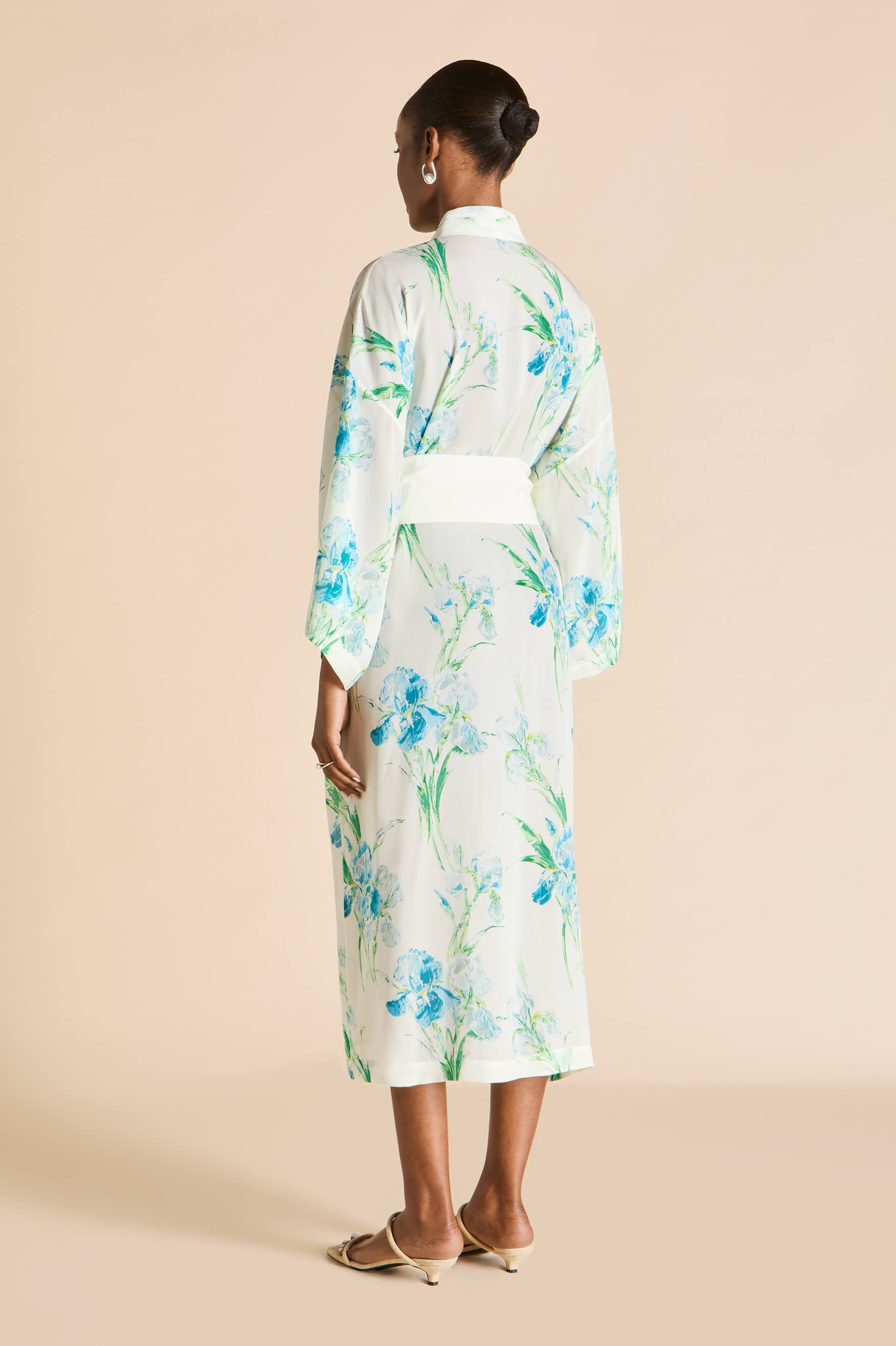Amaya Samphire Ivory Floral Robe in Silk-Chiffon