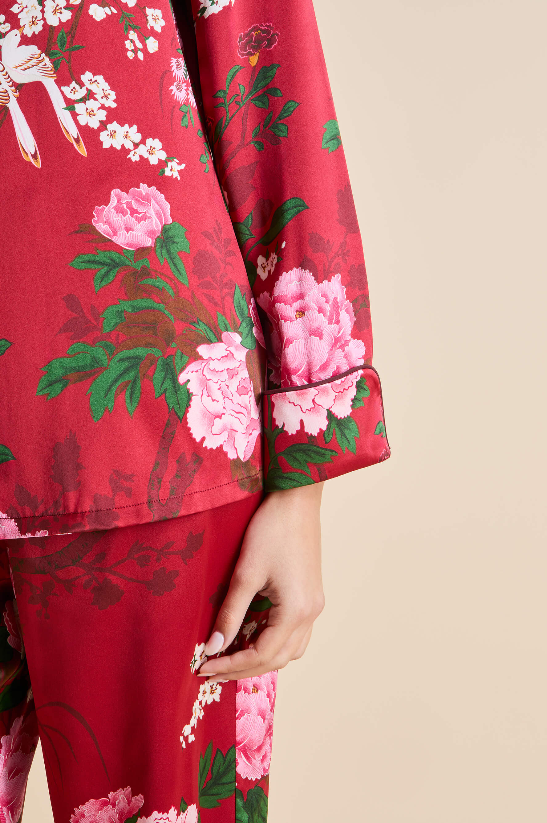 lila tardieu red floral pyjamas in silk satin