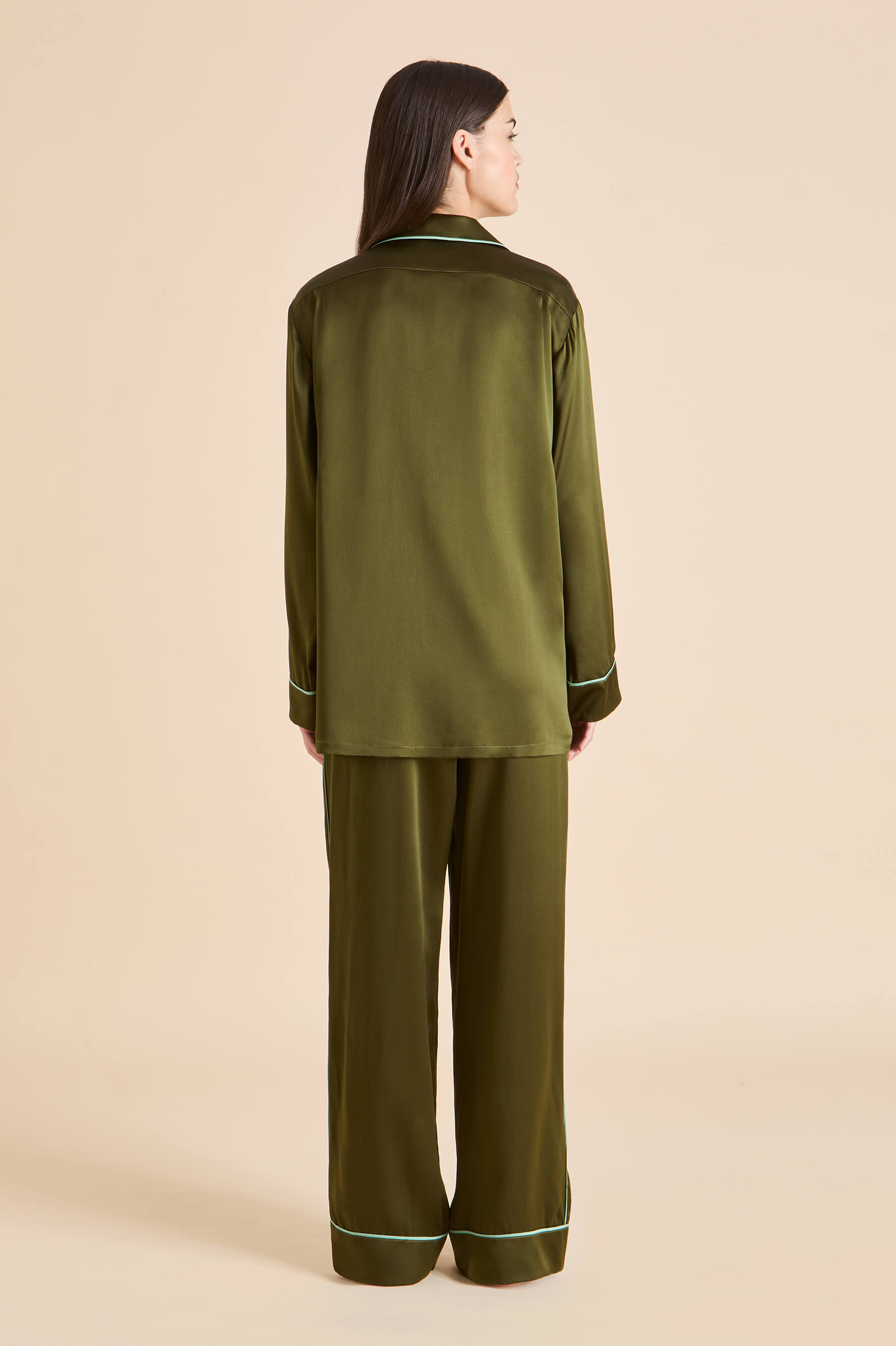 Yves Ivy Green Pyjamas in Silk Satin