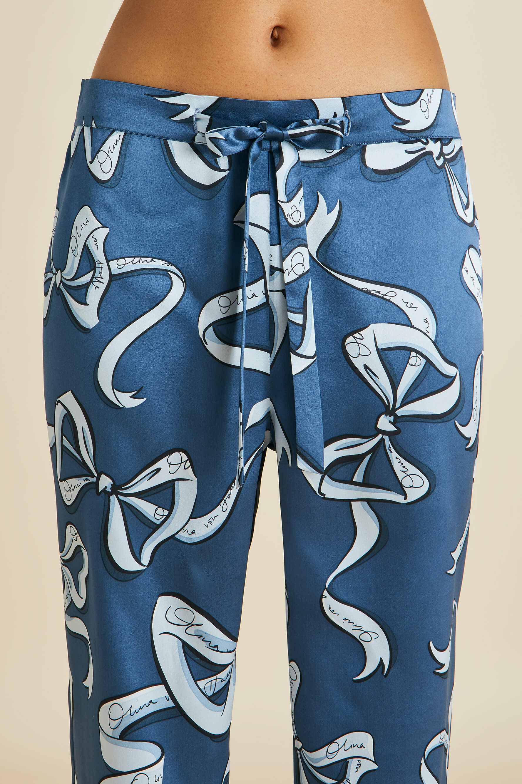 Lila Arran Blue Bow Pyjamas in Silk Satin