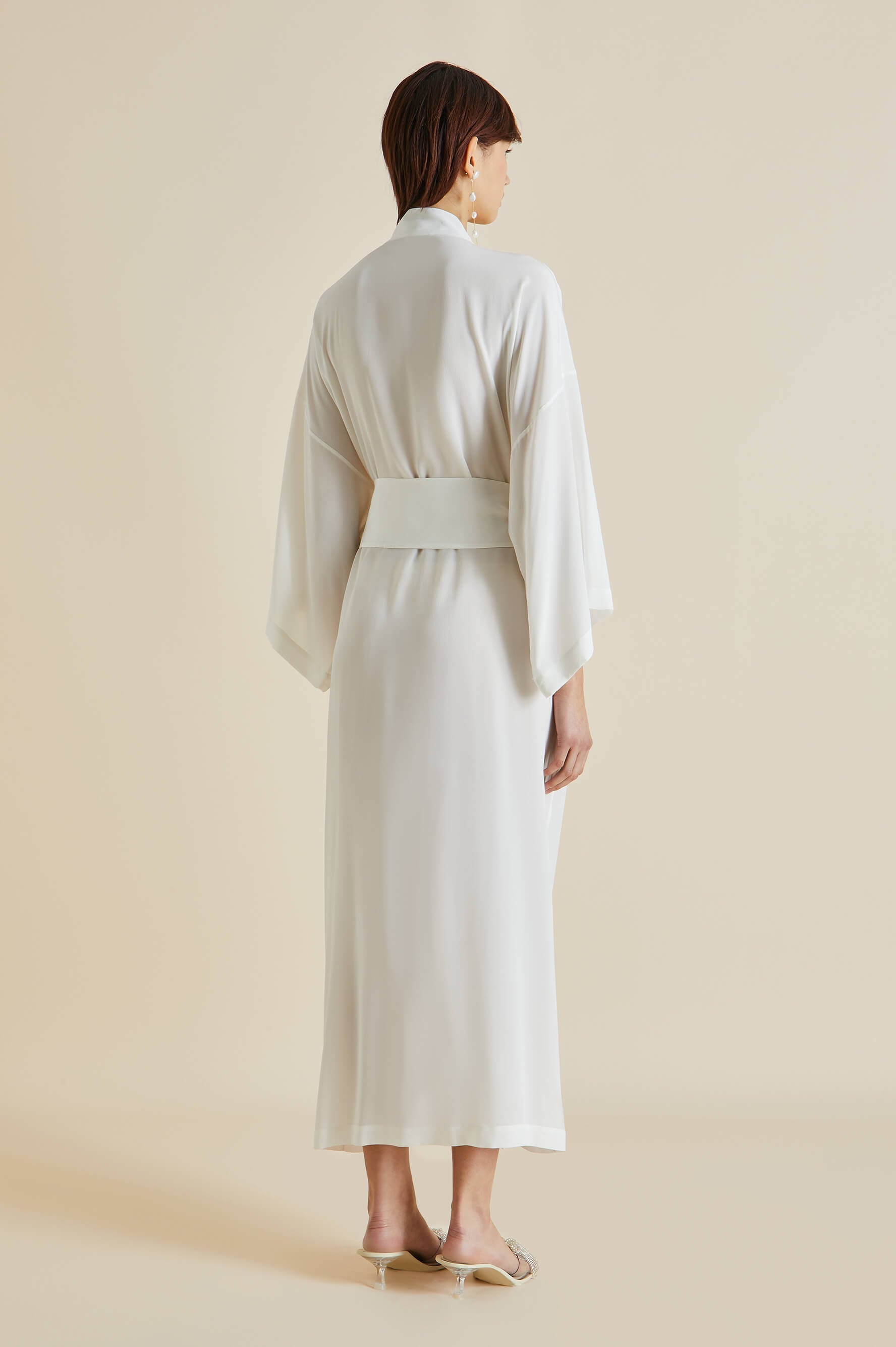 Queenie Ivory White Robe in Silk Crêpe de Chine