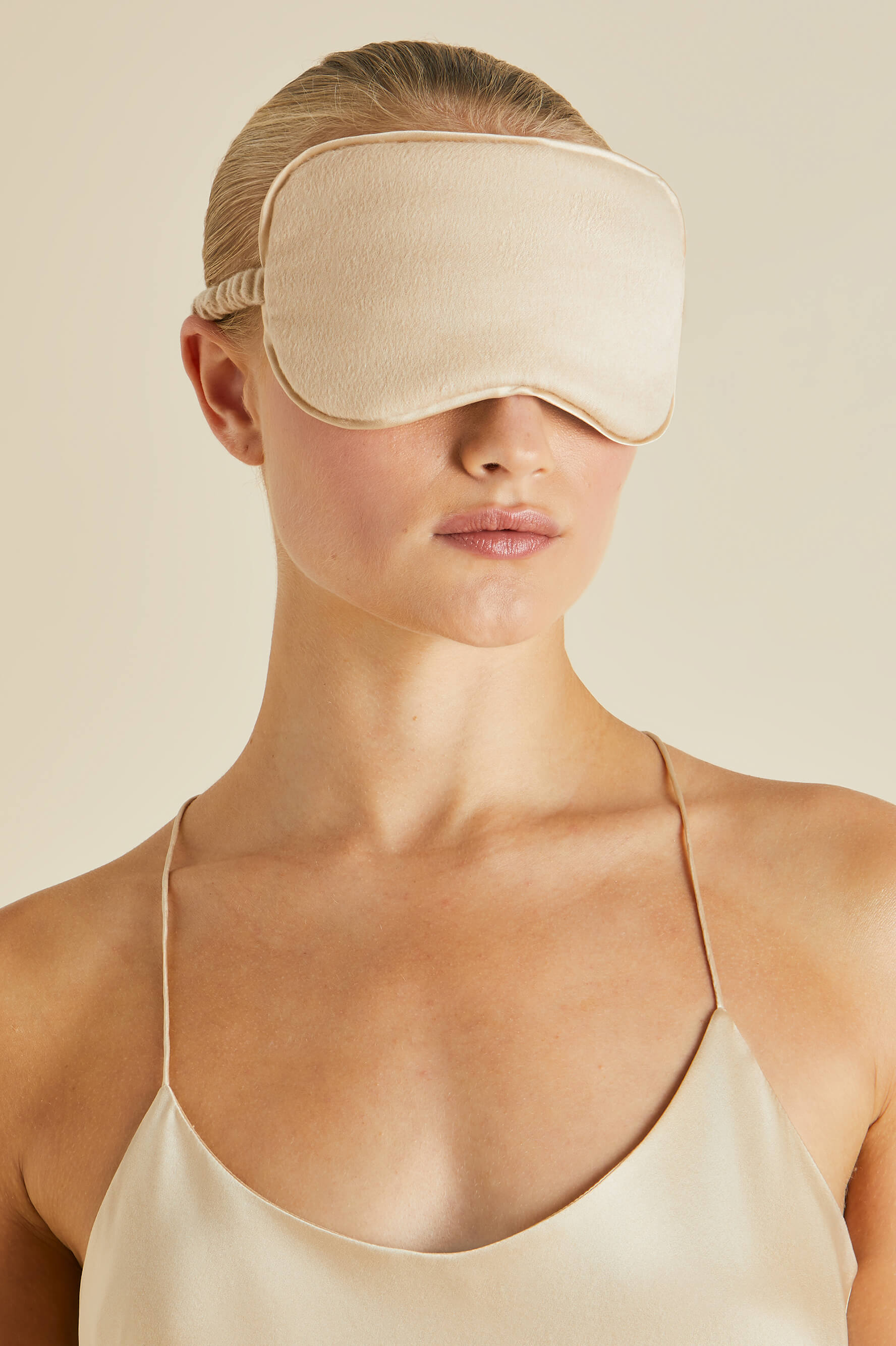 Audrey Muscat Beige Eye Mask in Cashmere