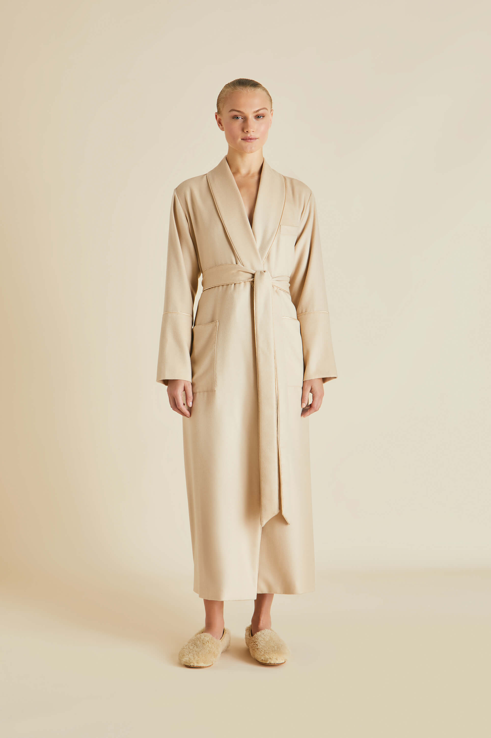 logan muscat beige cashmere robe