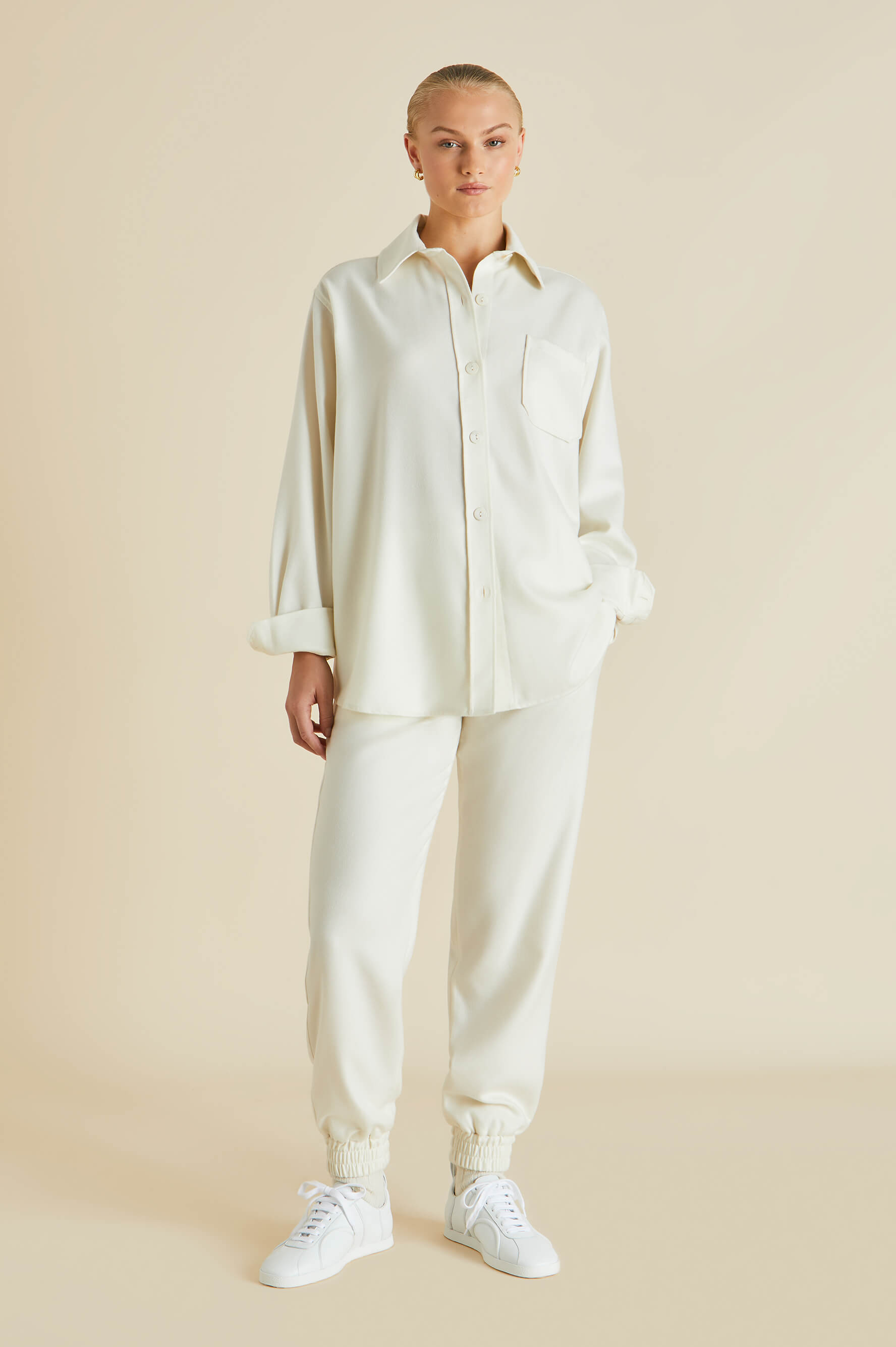 radziwill aspen ivory tracksuit in cashmere