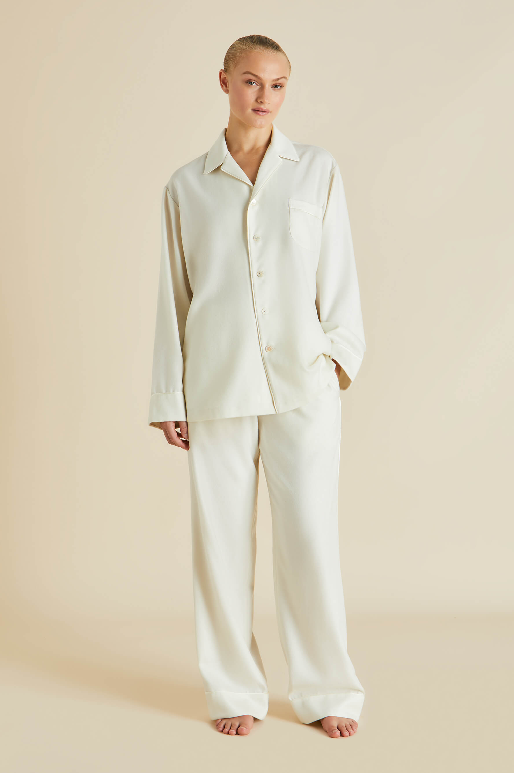 vanderbilt aspen ivory cashmere pyjamas