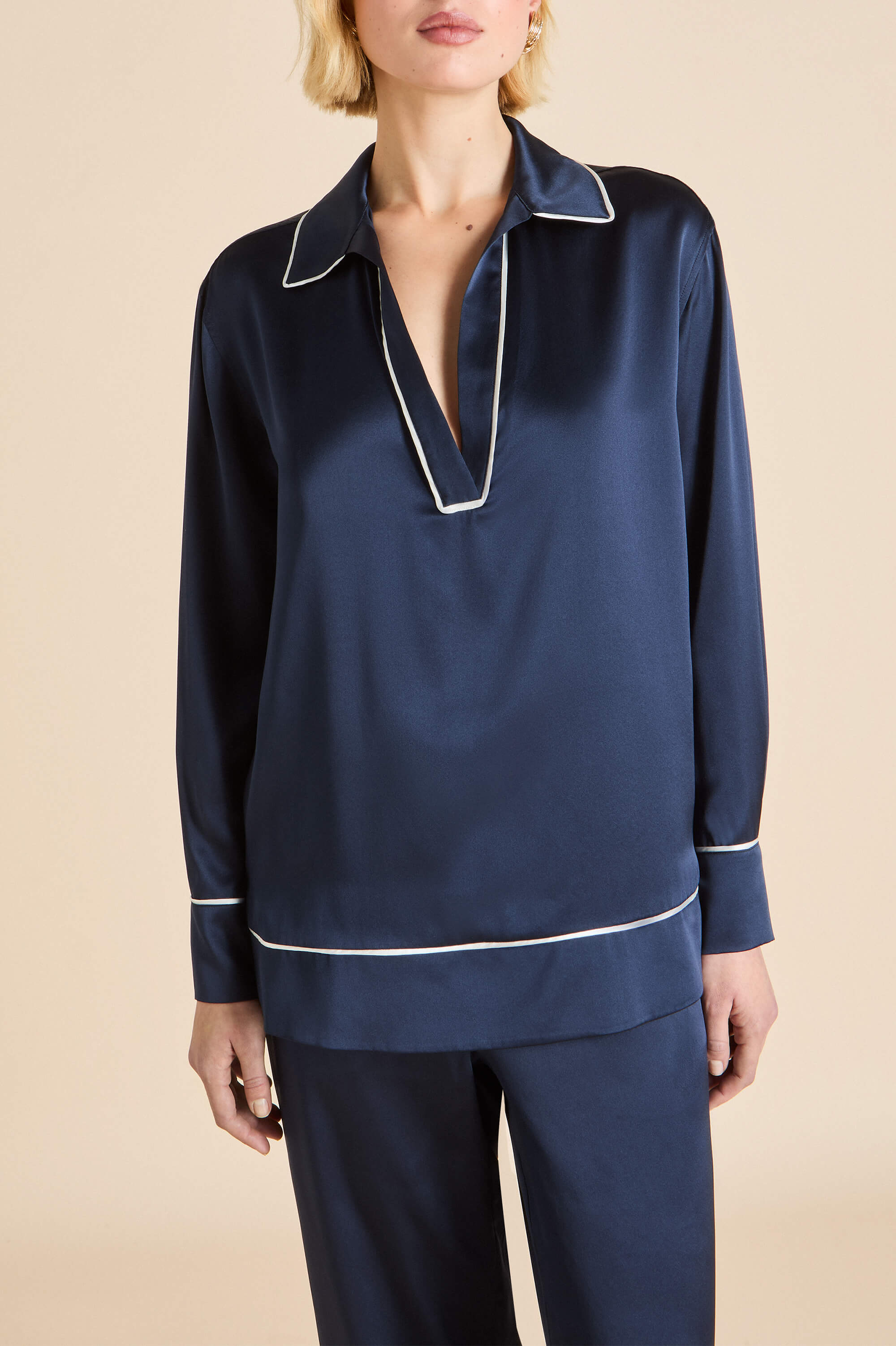 anita navy pyjamas in silk satin 