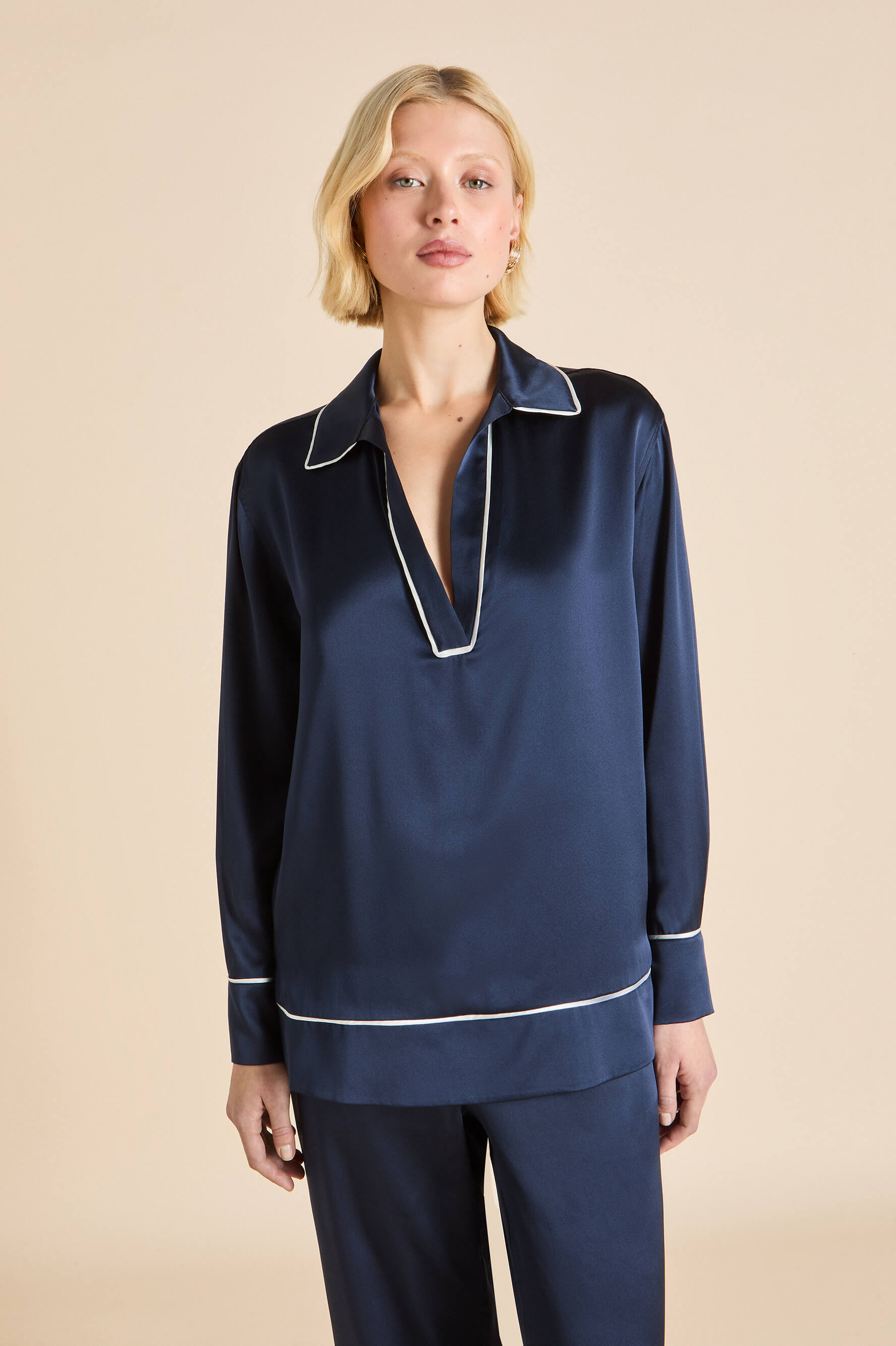 anita navy pyjamas in silk satin 