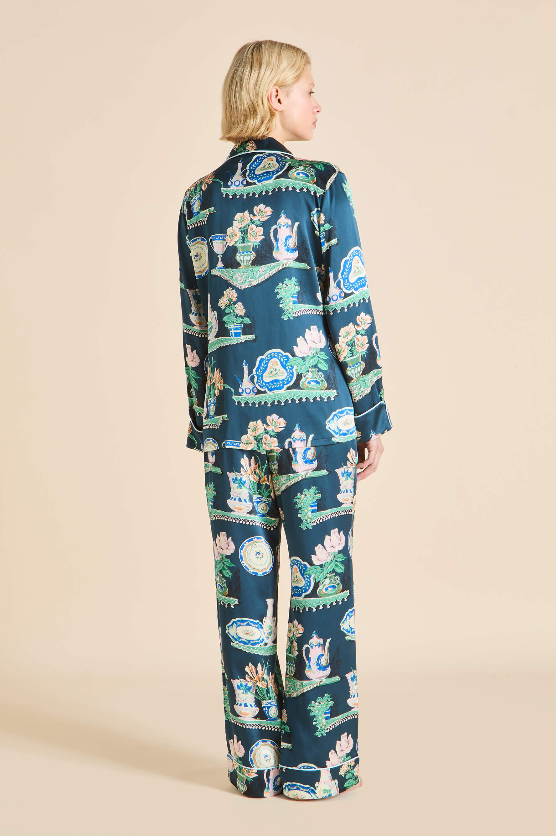 Lila Giotto Blue Plate Pyjamas in Silk Satin