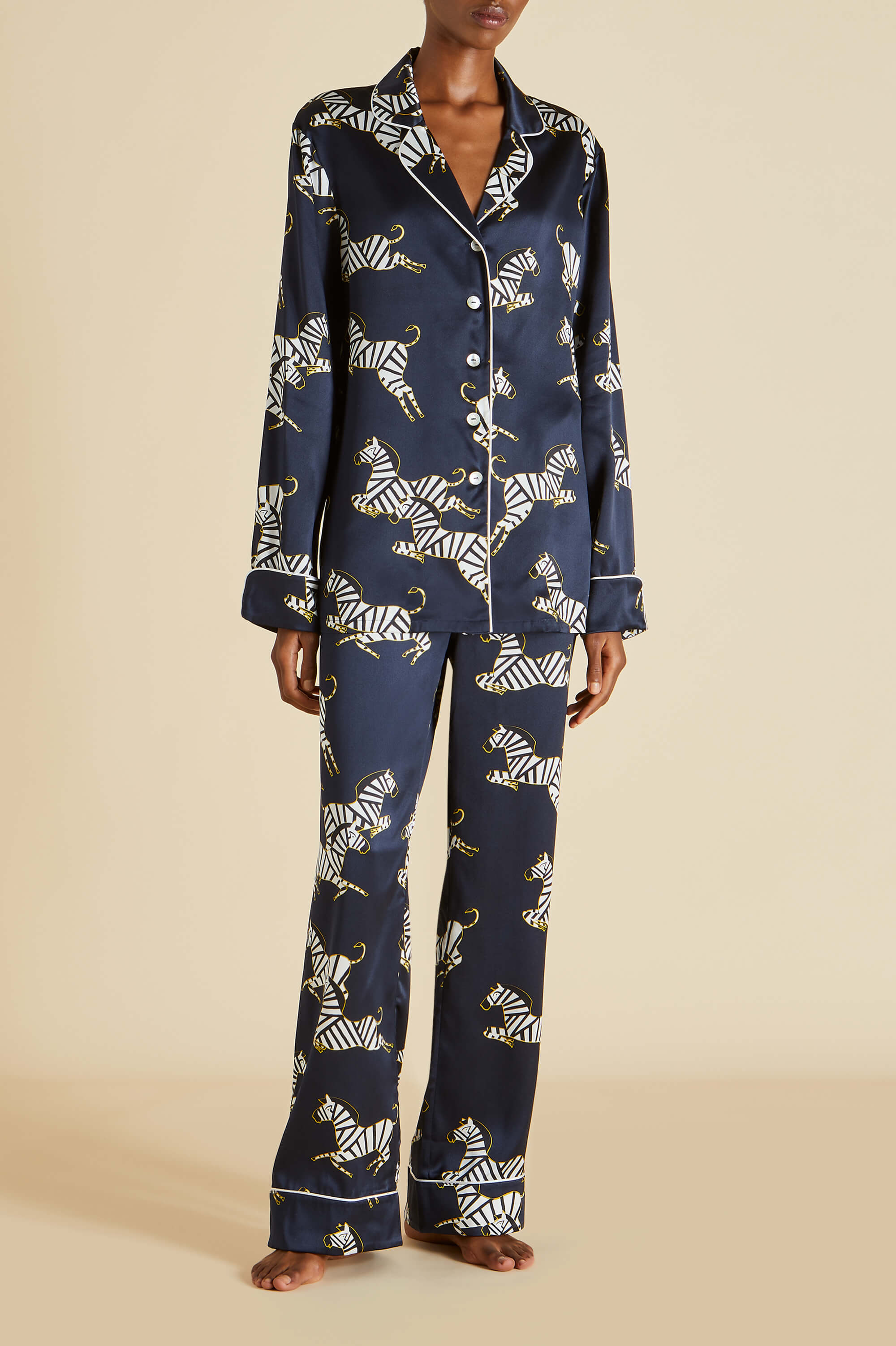  THEBOYZ Pajama Halle von Olivia | Satin Silk in Pajamas Navy Zizi Lila エリック Party K-POP・アジア