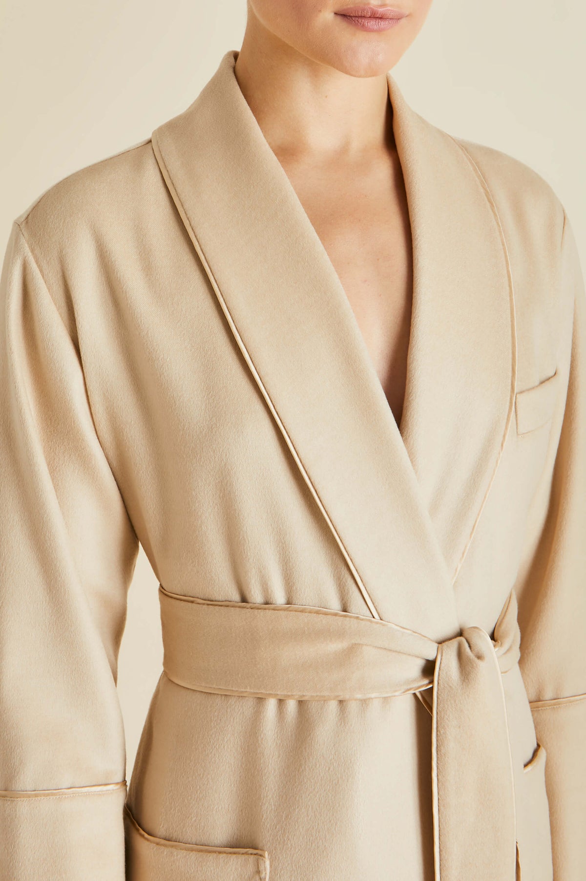 Reversible Cashmere Robe Logan Muscat Beige Robe in Cashmere | Olivia von Halle