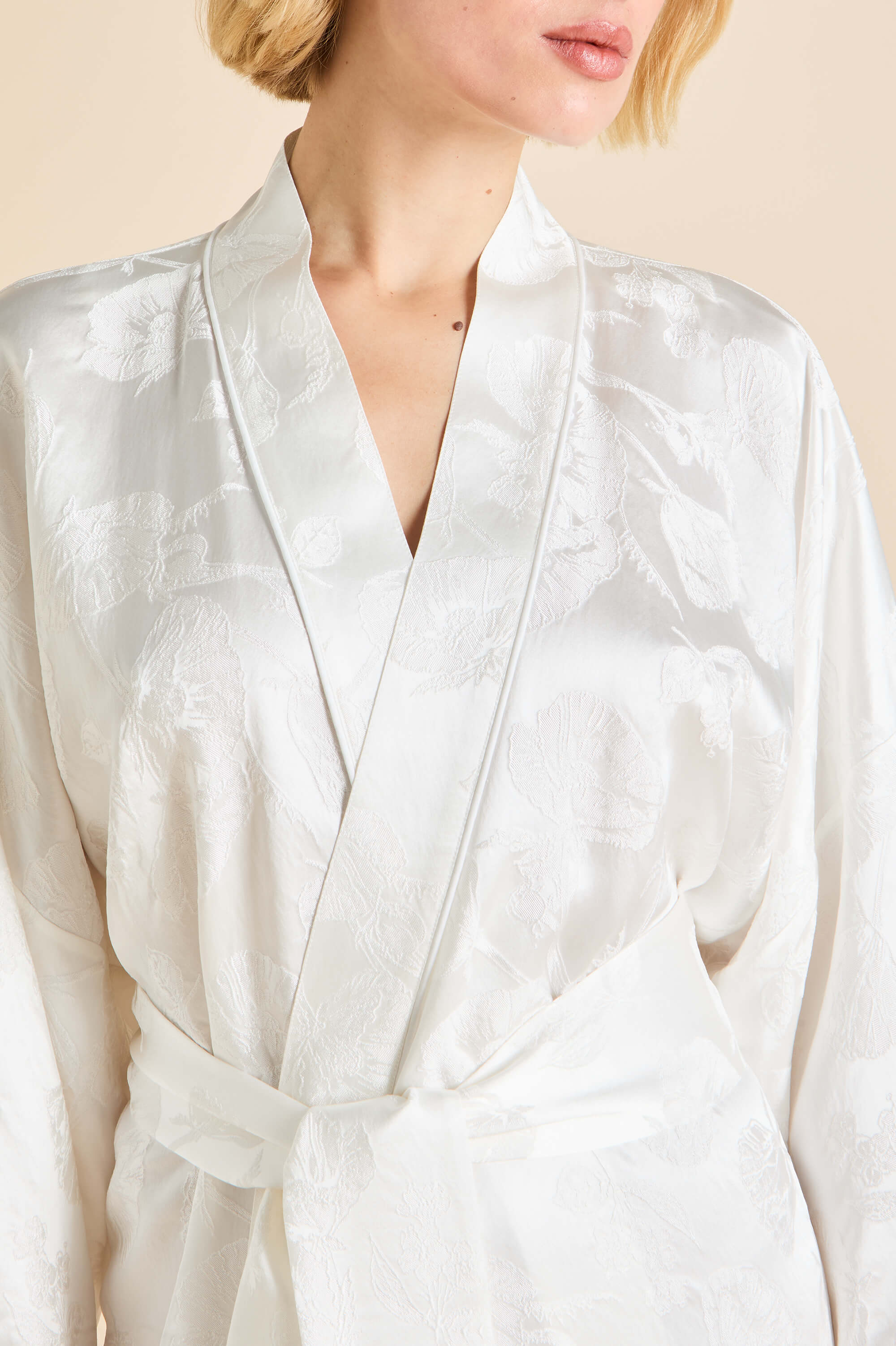 mimi liliana ivory floral robe in silk jacquard 
