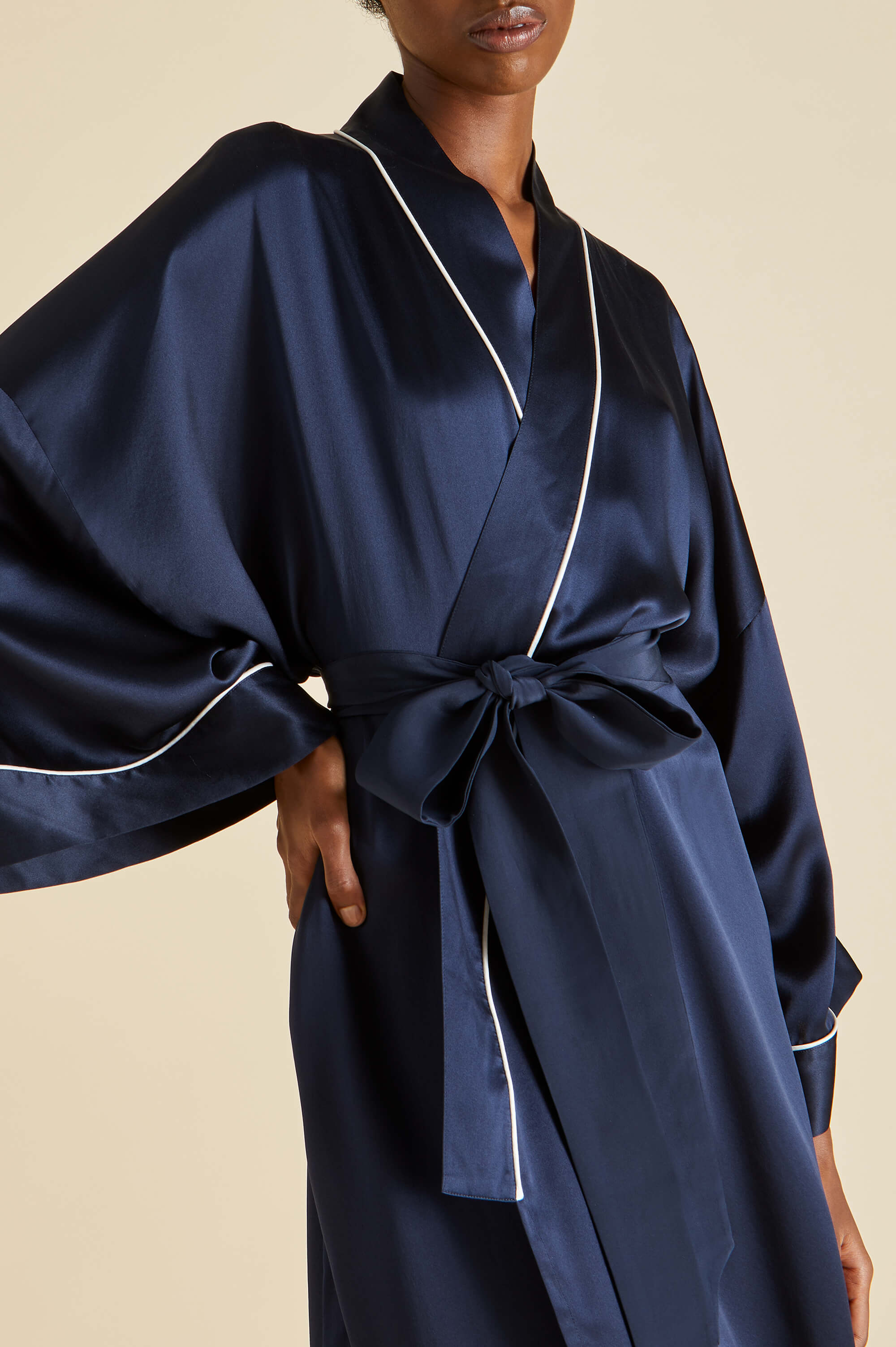 mimi navy robe in silk satin 