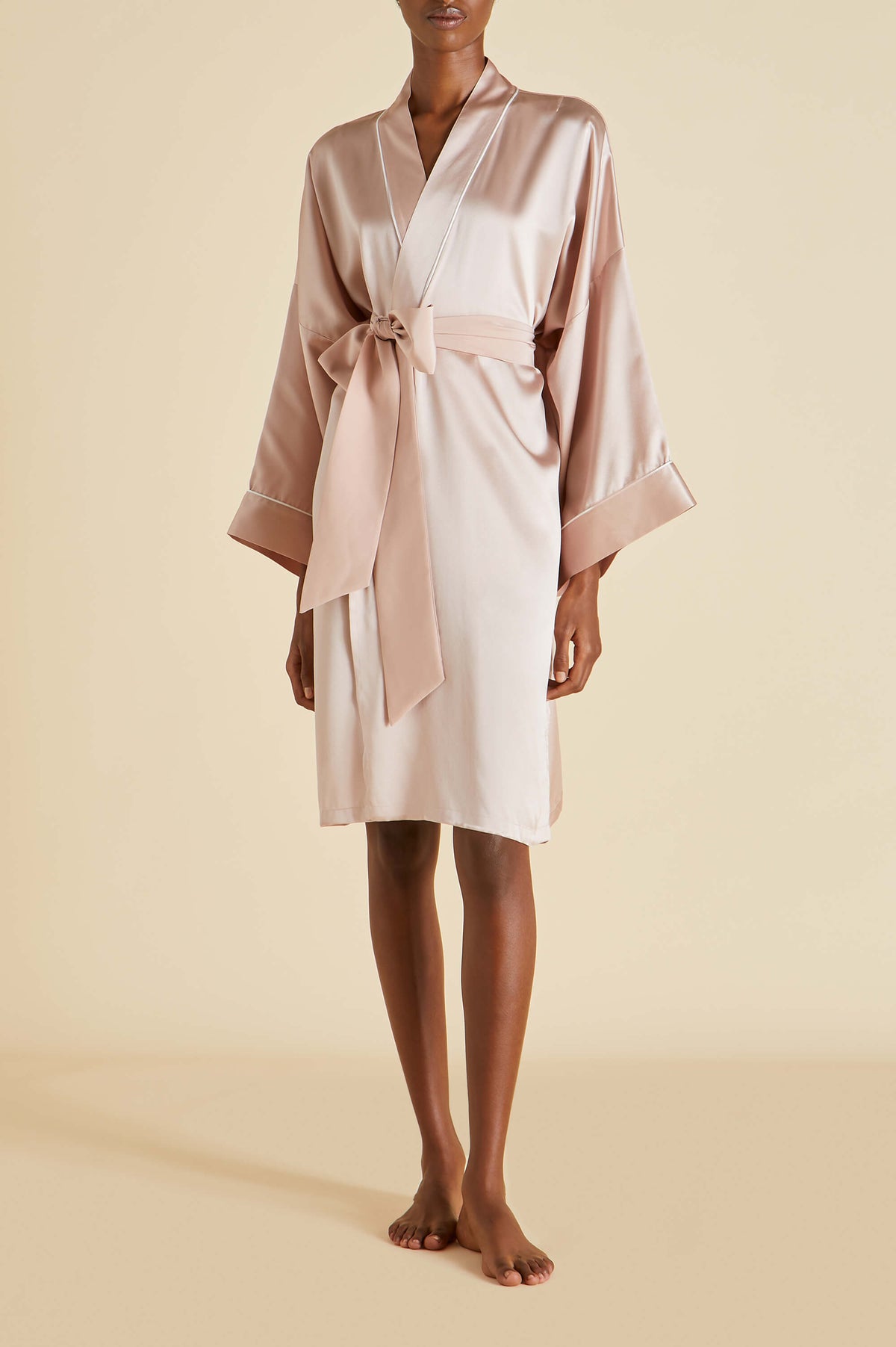 Irvory Robe Mimi Oyster Ivory Robe in Silk Satin | Olivia von Halle