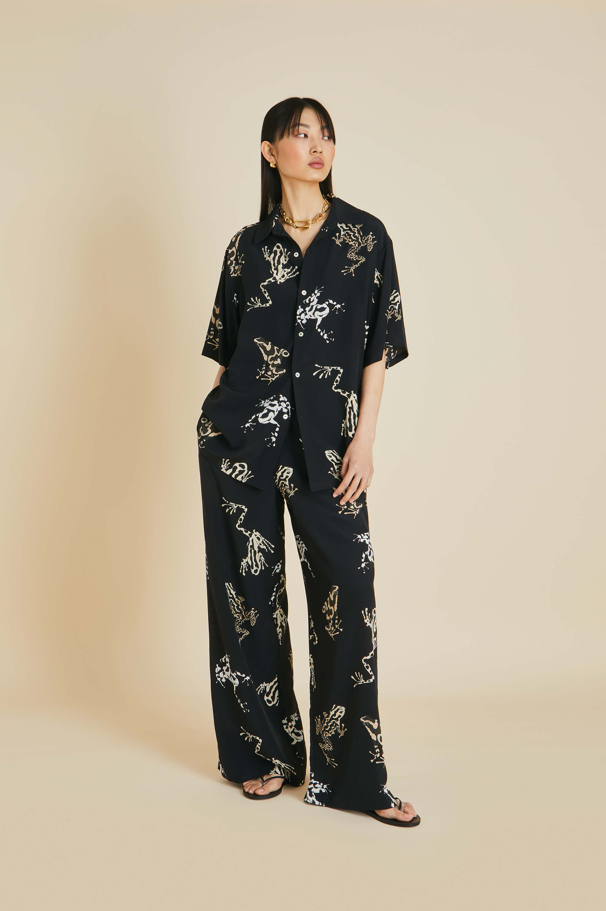 alabama lazulite black frog pyjamas in silk crêpe de chine