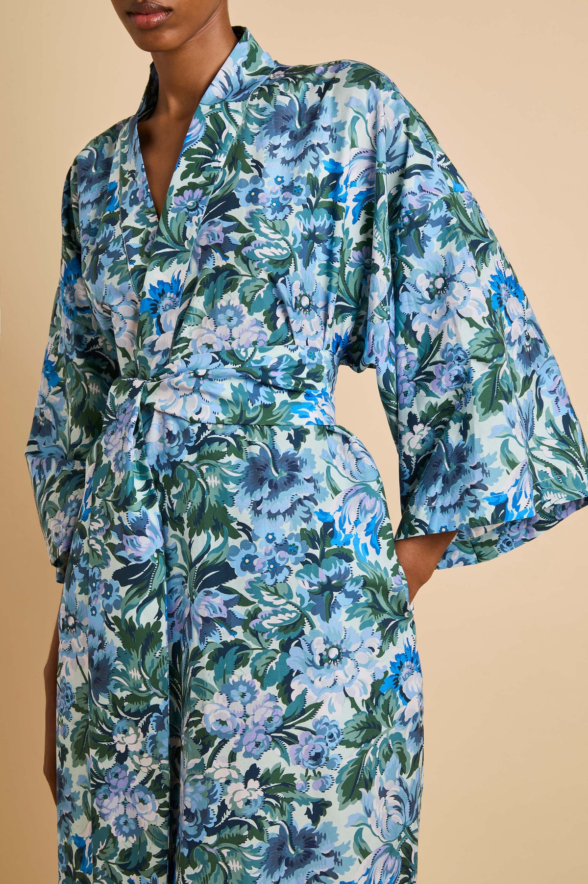 amaya azura blue floral robe in cotton-silk 