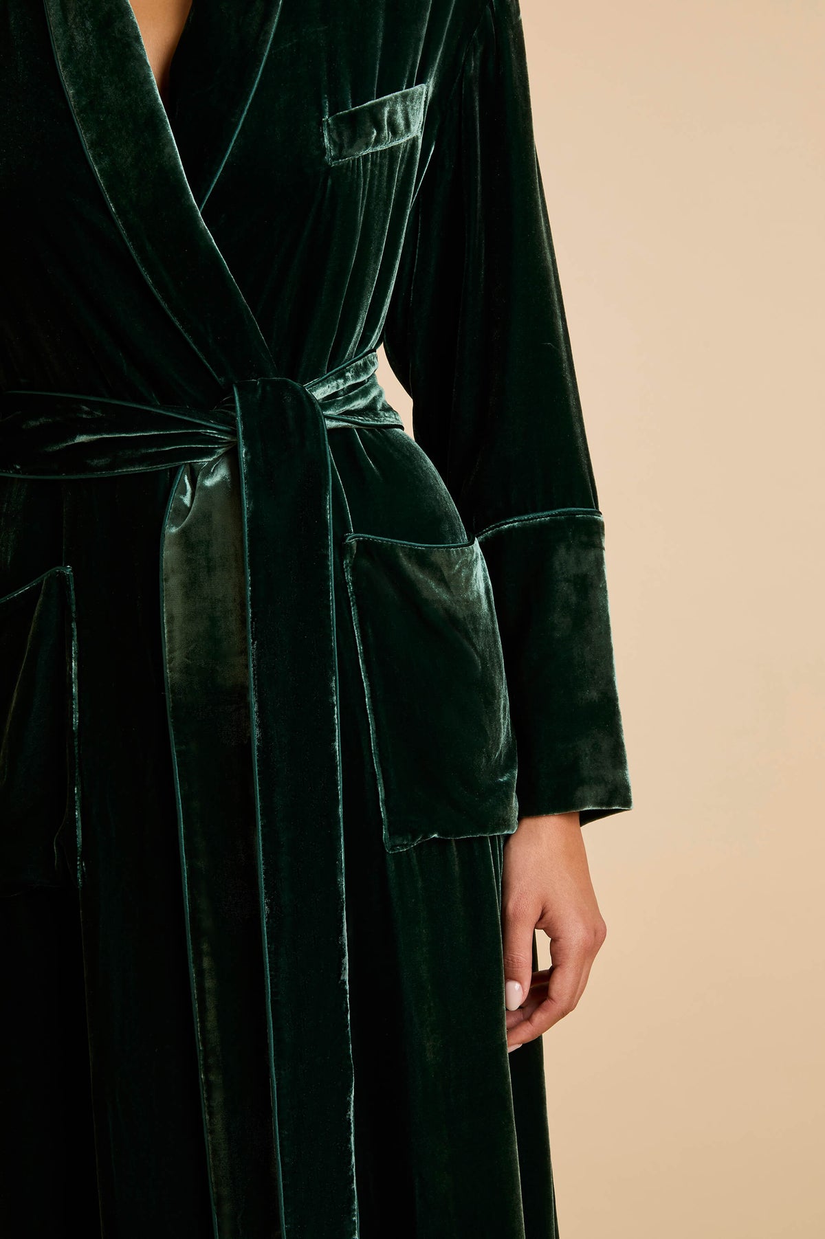 capability laurel green robe in silk velvet 