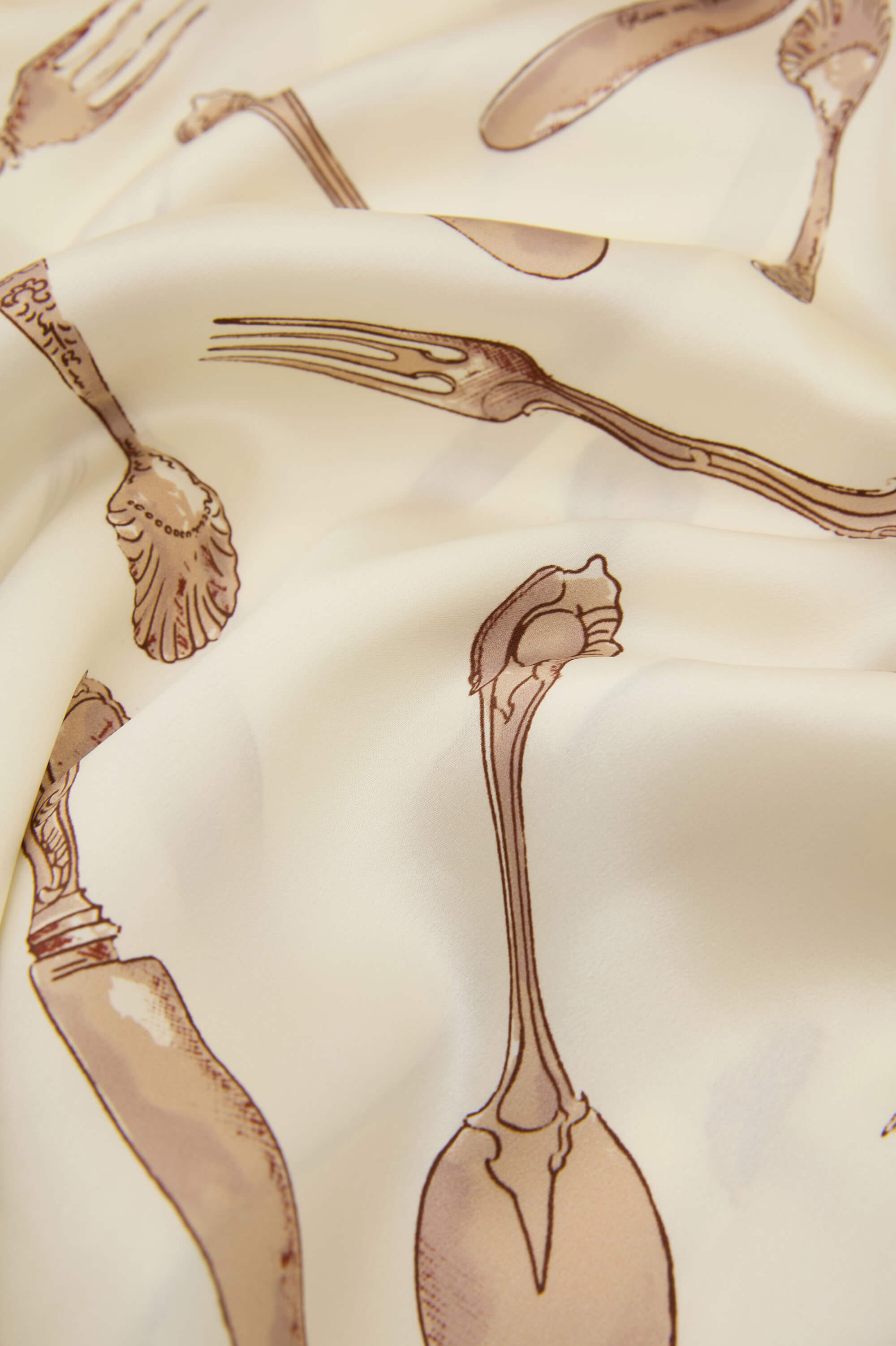 Capability Sevilla Cream Silverware Robe in Silk Satin
