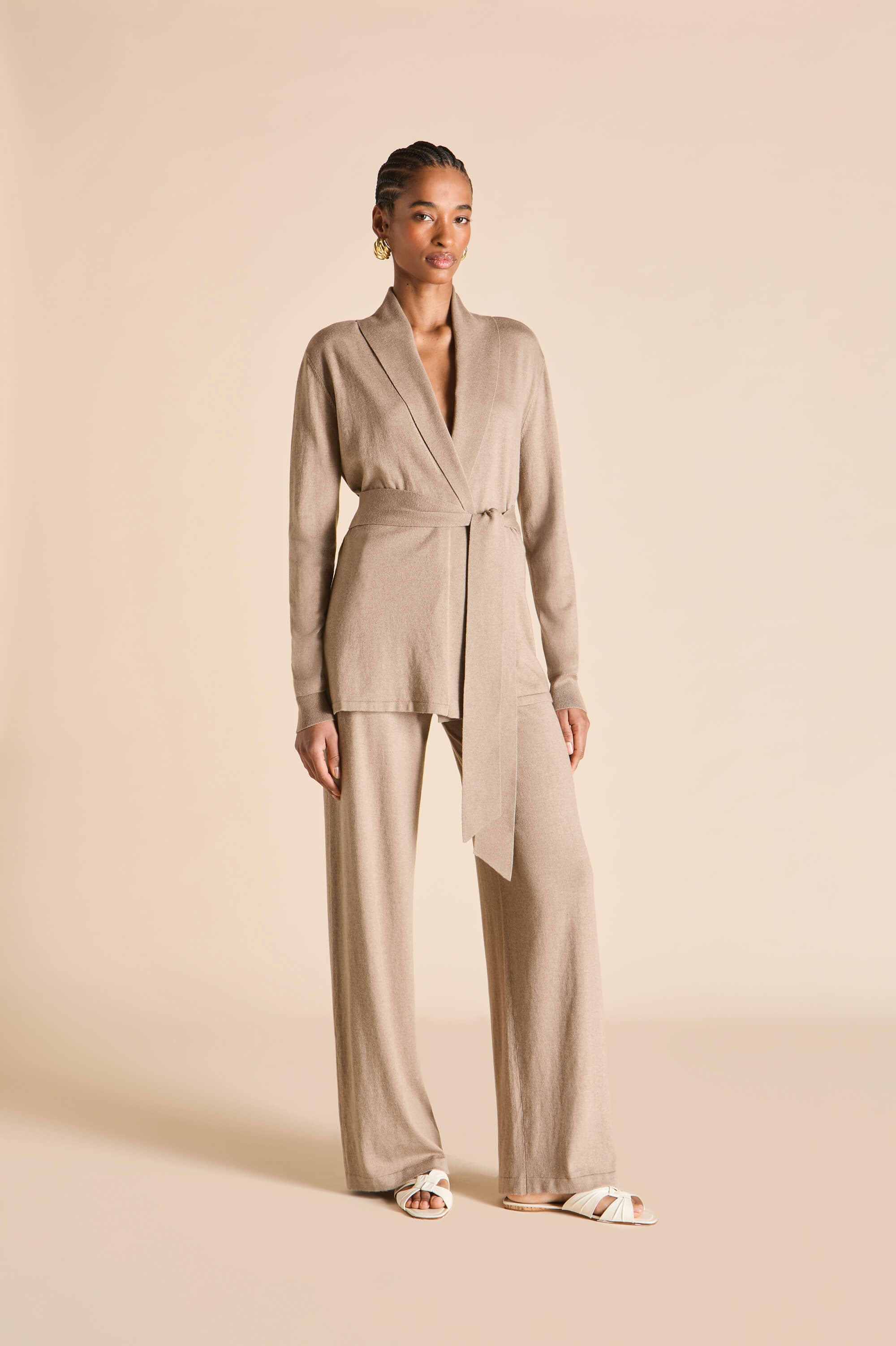 Caro Dallas Beige Tracksuit in Silk-Cashmere Olivia von Halle