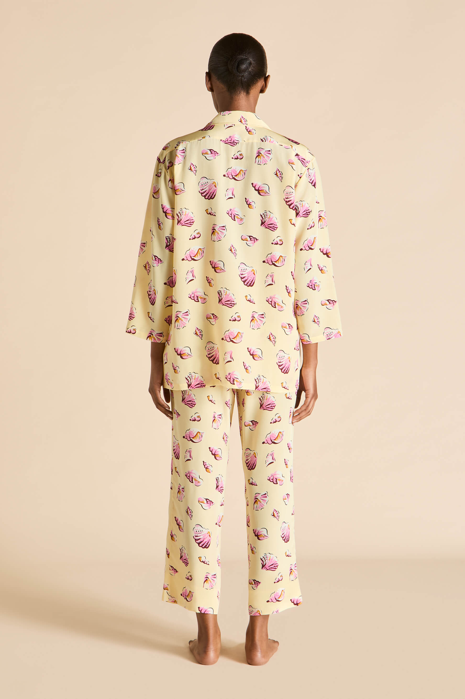 Casablanca Junonia Yellow Seashell Pajamas in Silk Crêpe de Chine