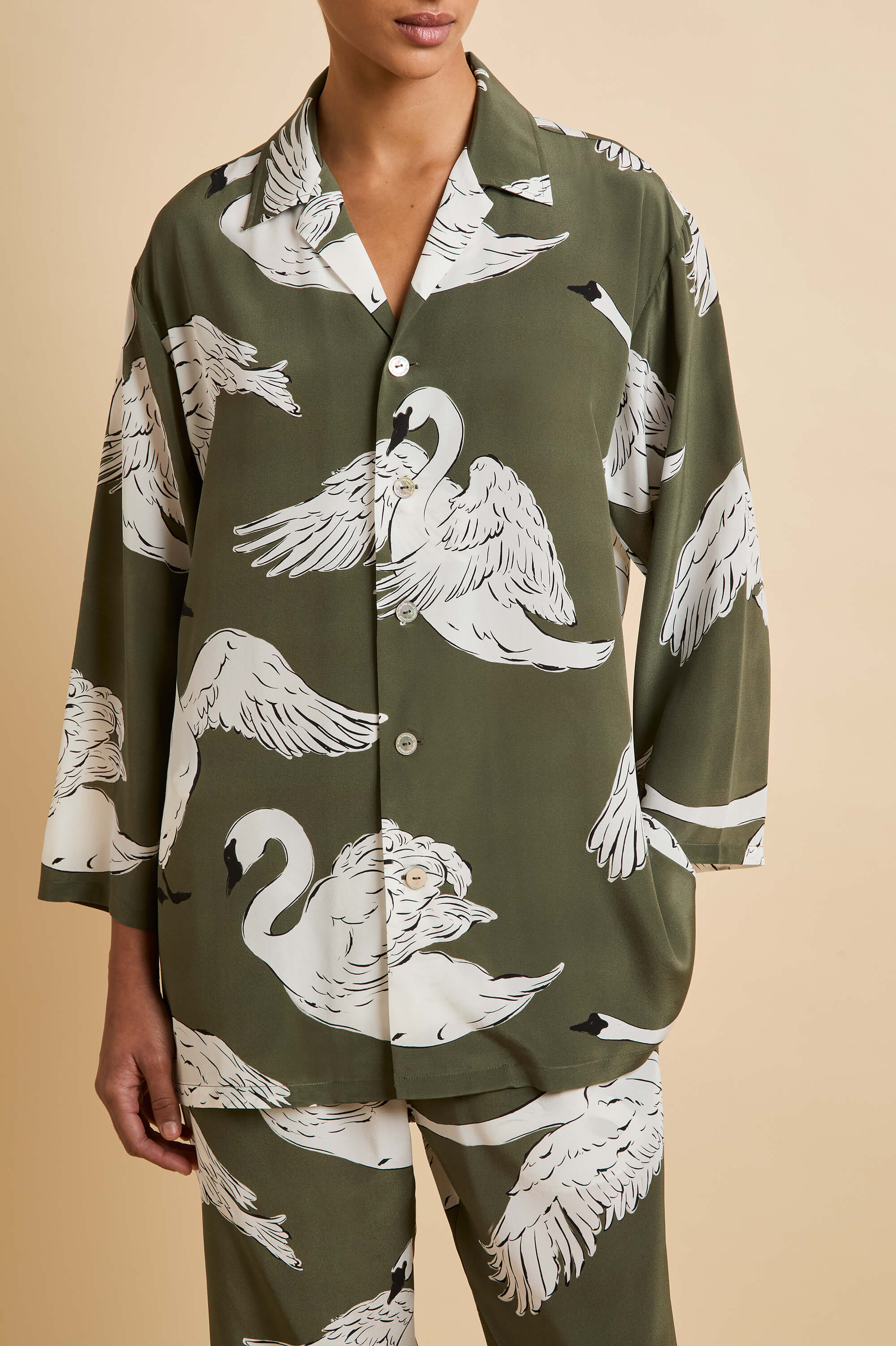 Casablanca Riba Green Swan Pajamas in Silk Crêpe de Chine