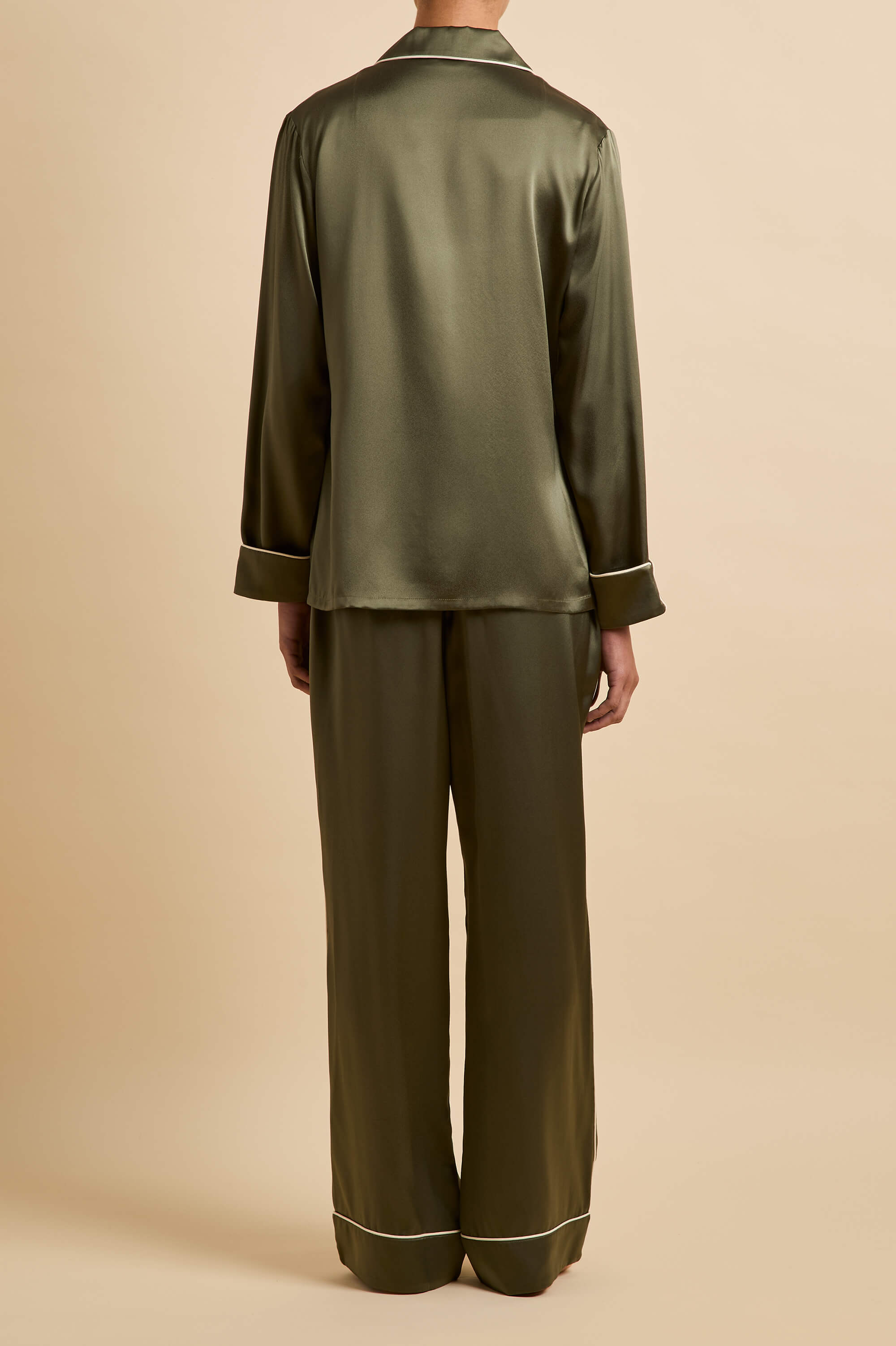 Coco Nori Green Pyjamas in Silk Satin