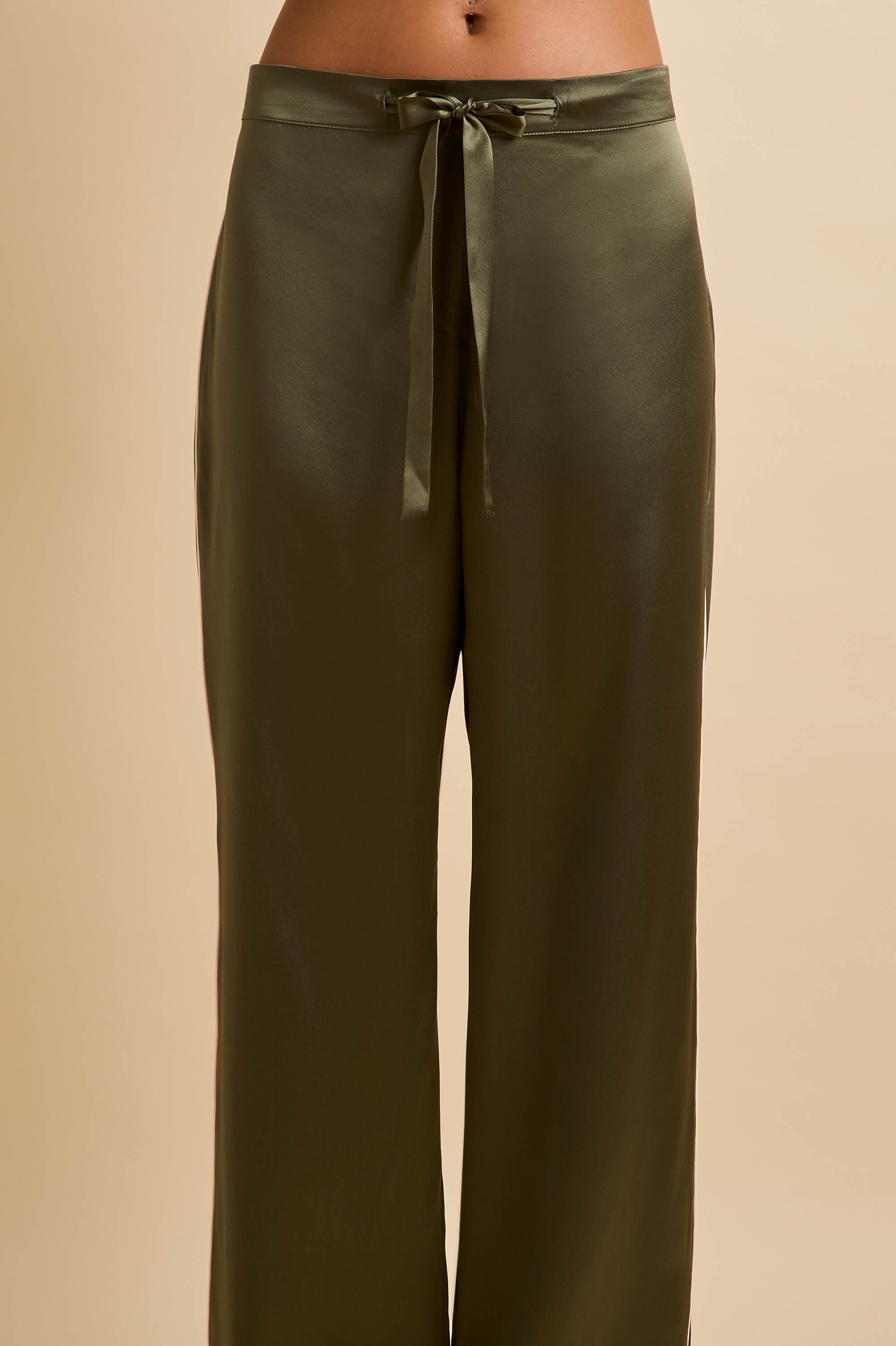 Coco Nori Green Pyjamas in Silk Satin