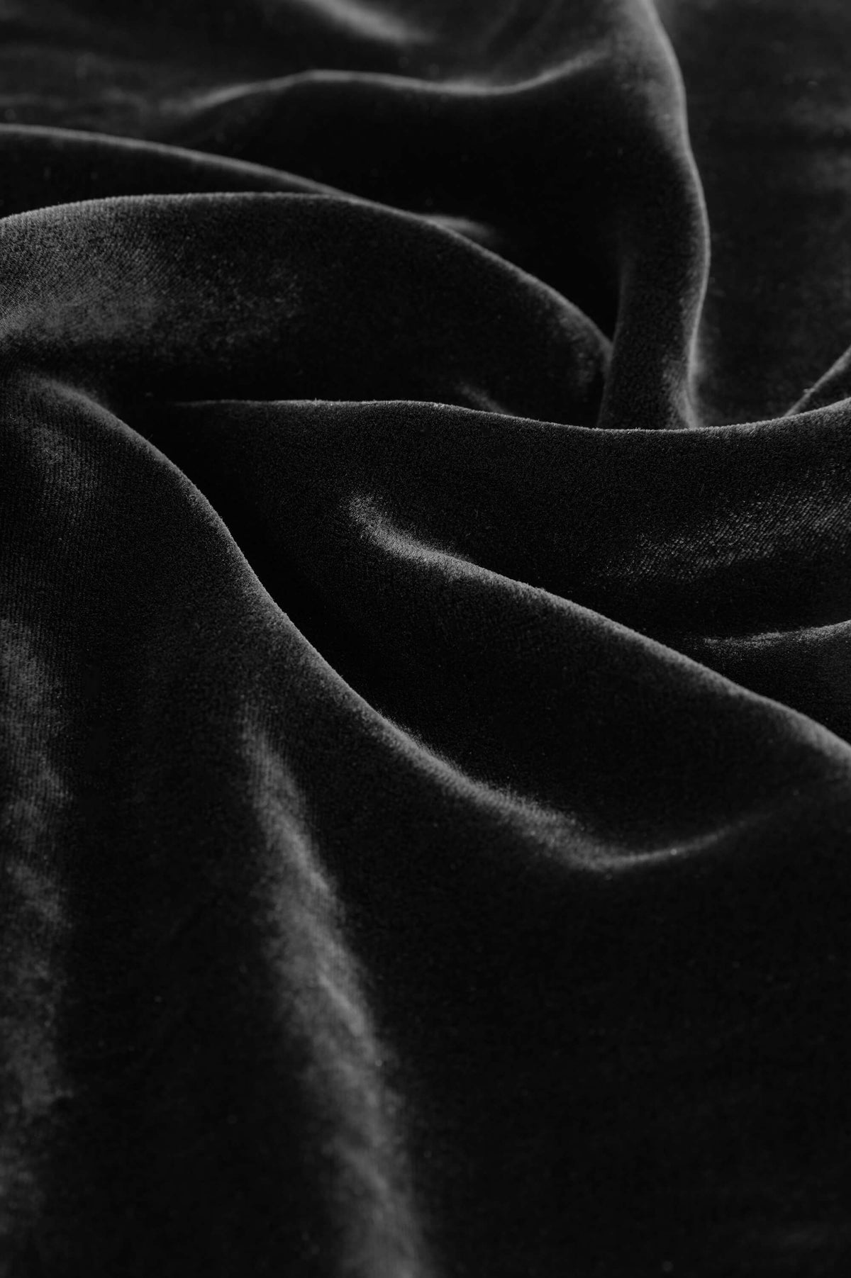 Constance Black Pyjamas in Velvet