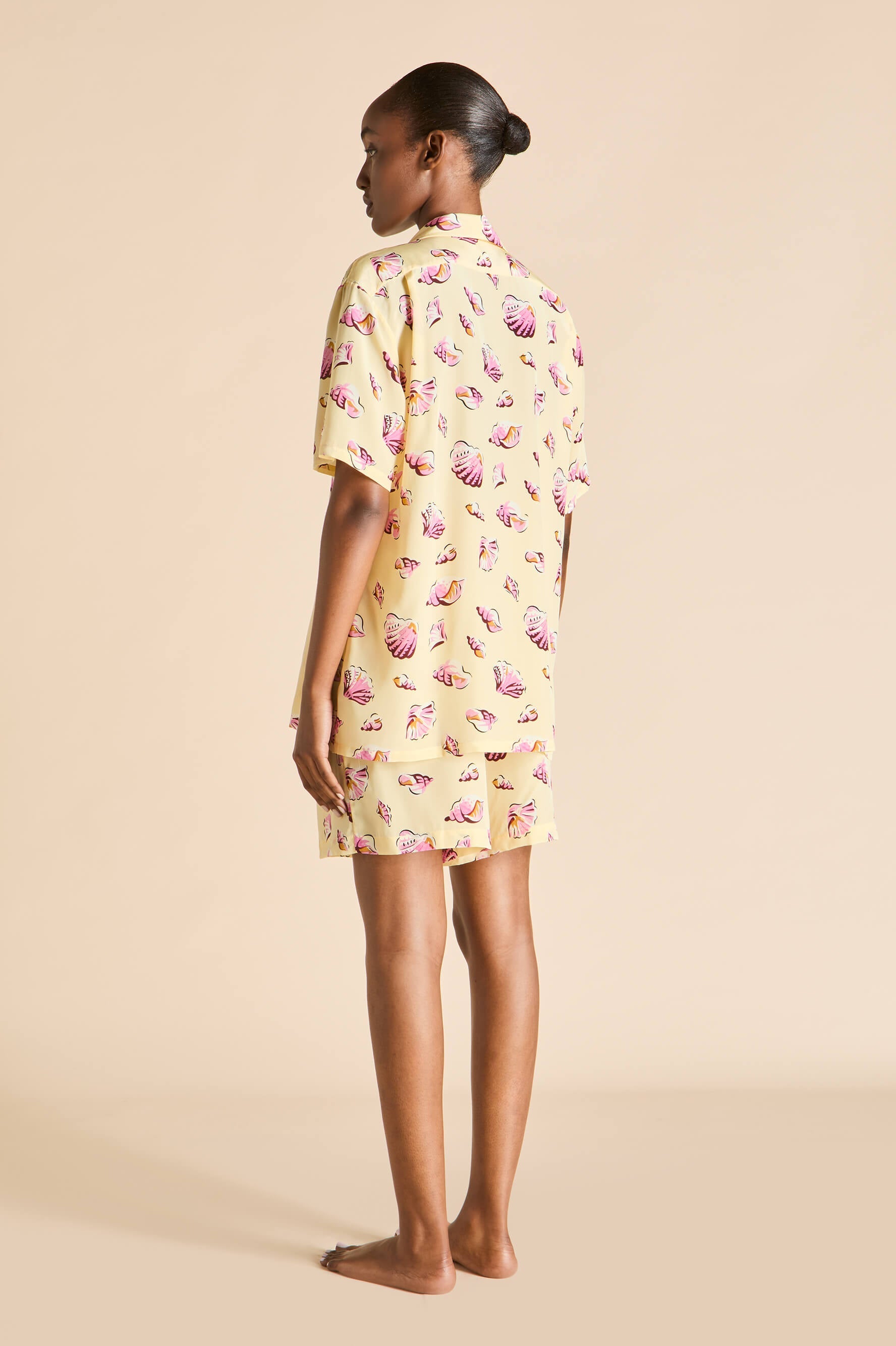 Emeli Junonia Yellow Seashell Pajamas in Silk Crêpe de Chine
