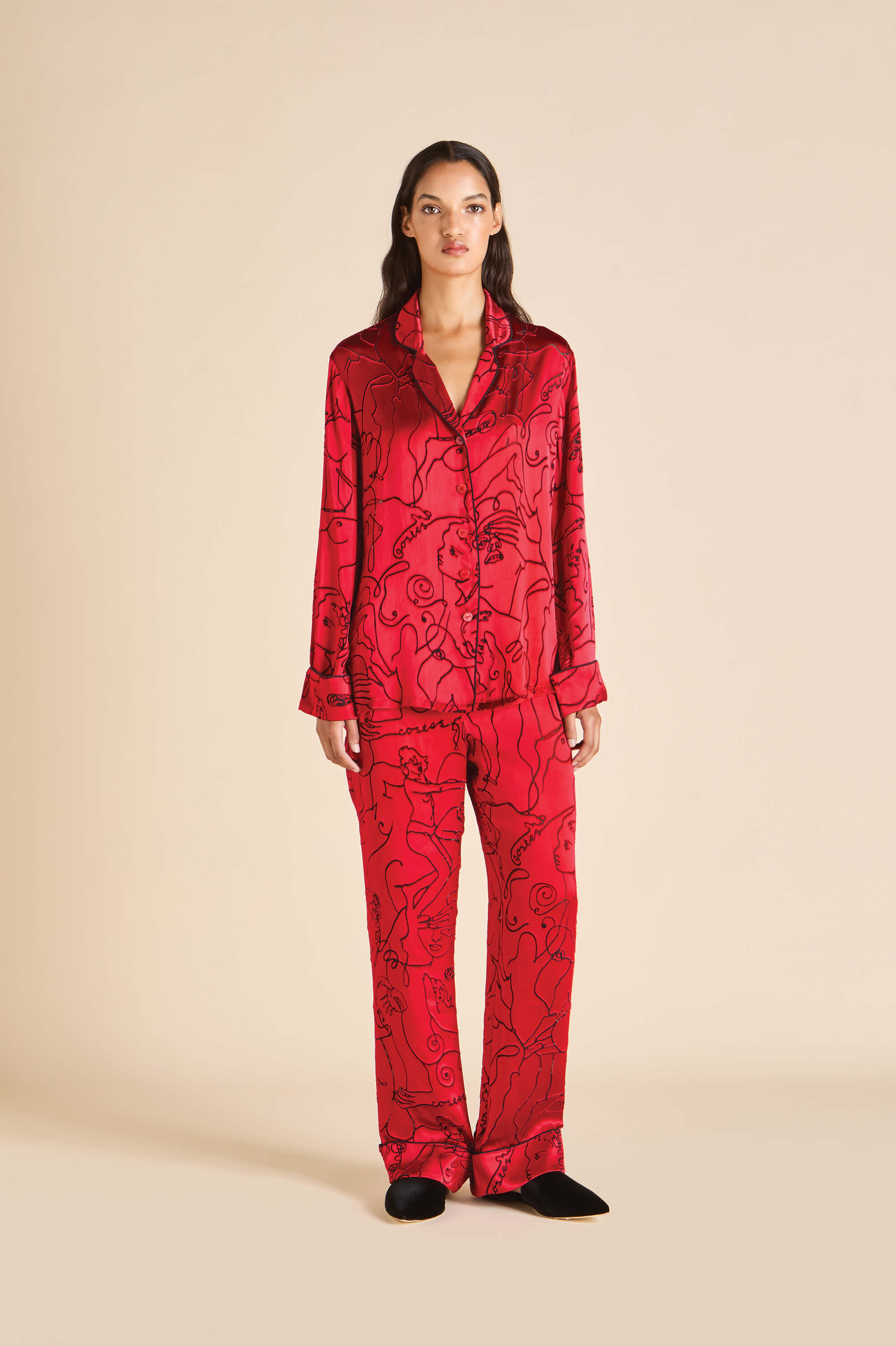 lila liaisons red figures pajamas in silk devoré