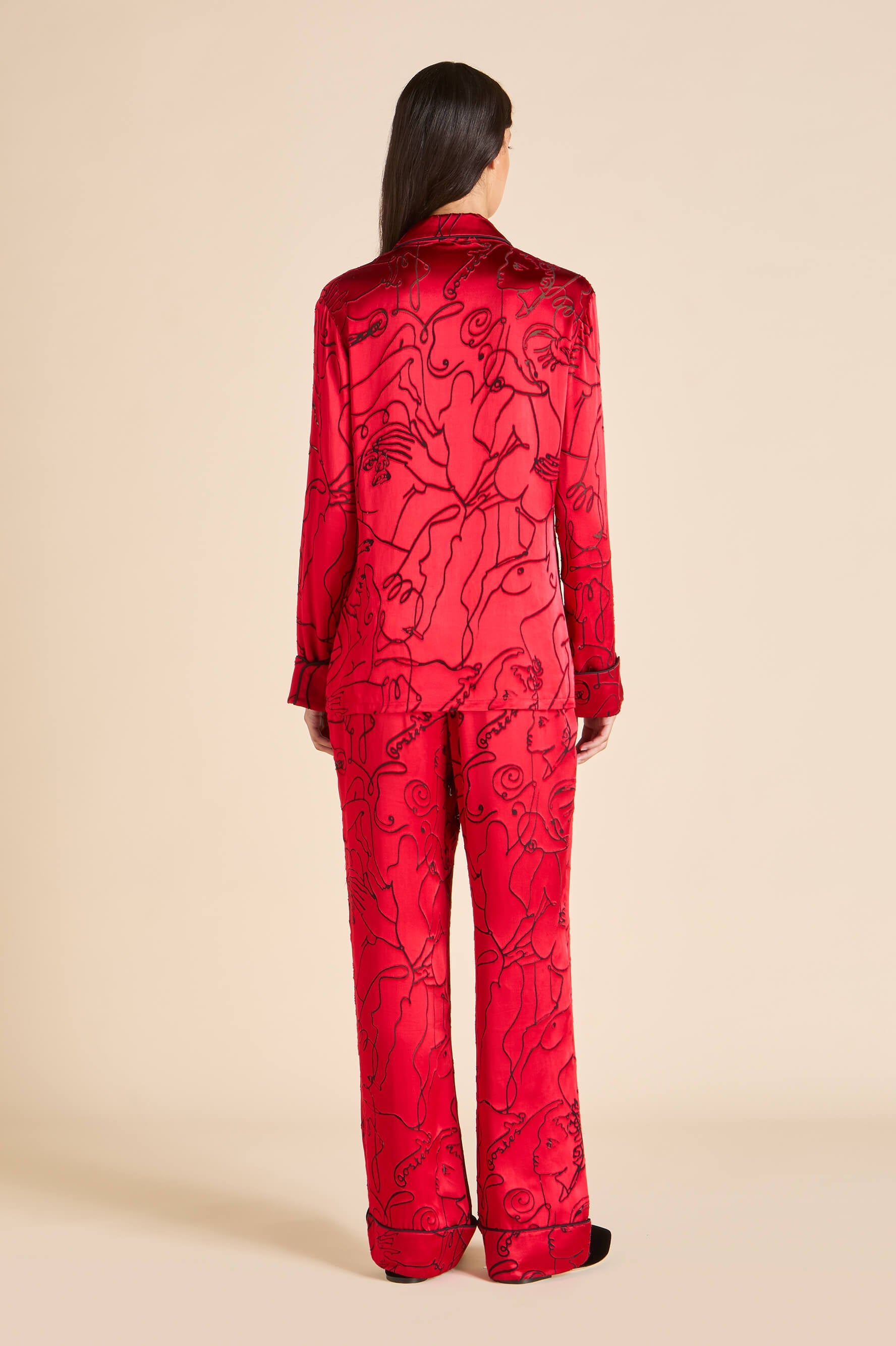 Lila Liaisons Red Figures Pajamas in Silk Devoré