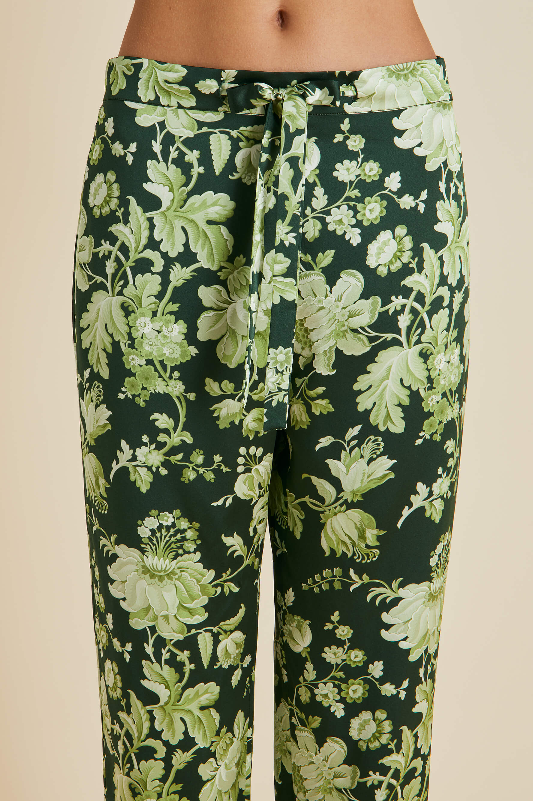 Lila Ares Green Floral Pyjamas in Silk Satin