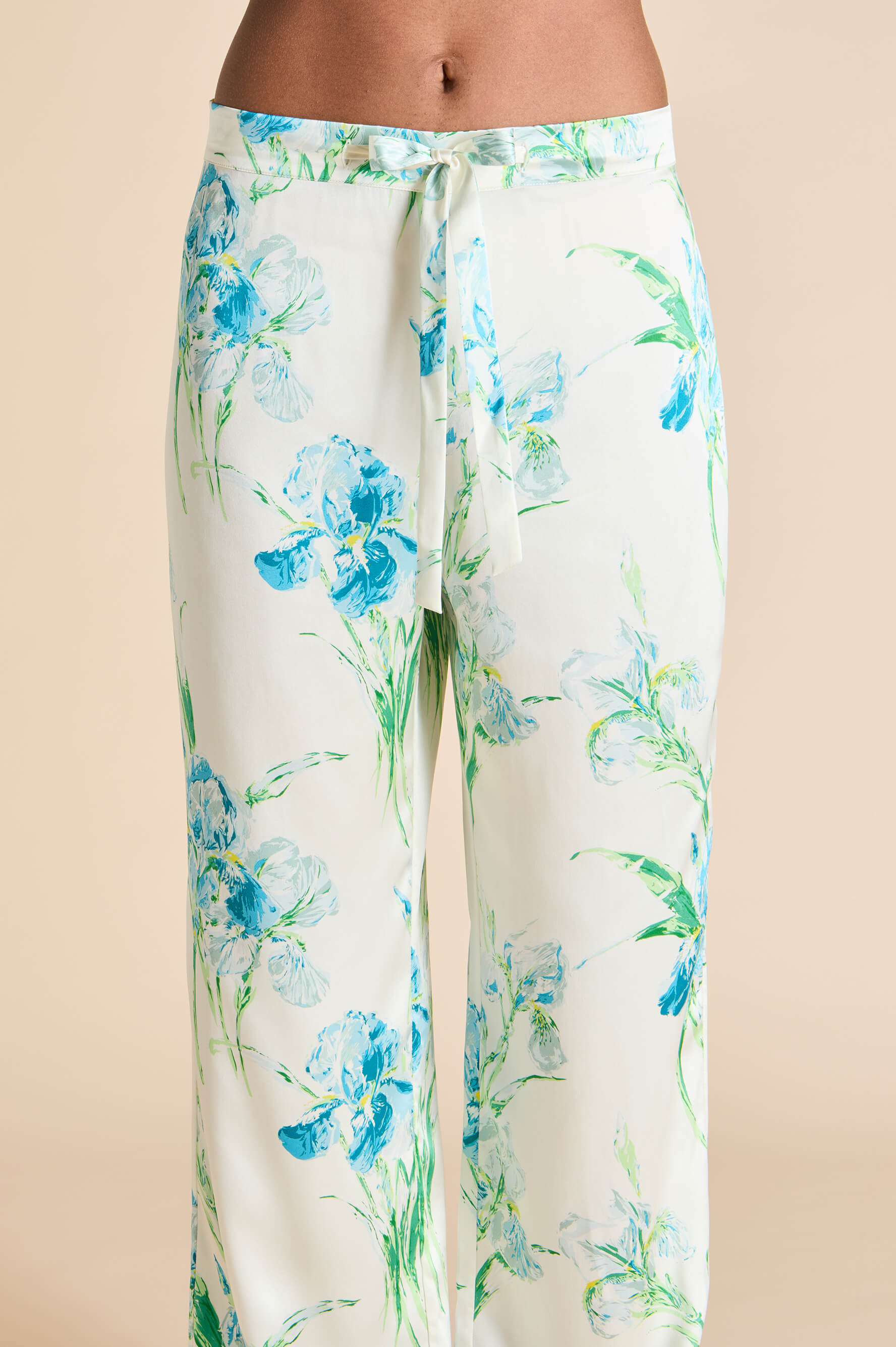 Lila Asterias Ivory Floral Pyjamas in Silk Satin