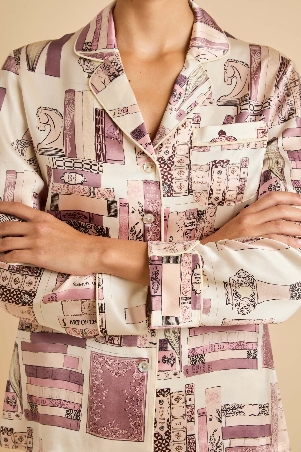 Lila Aveline Pink Books Pyjamas in Silk Satin