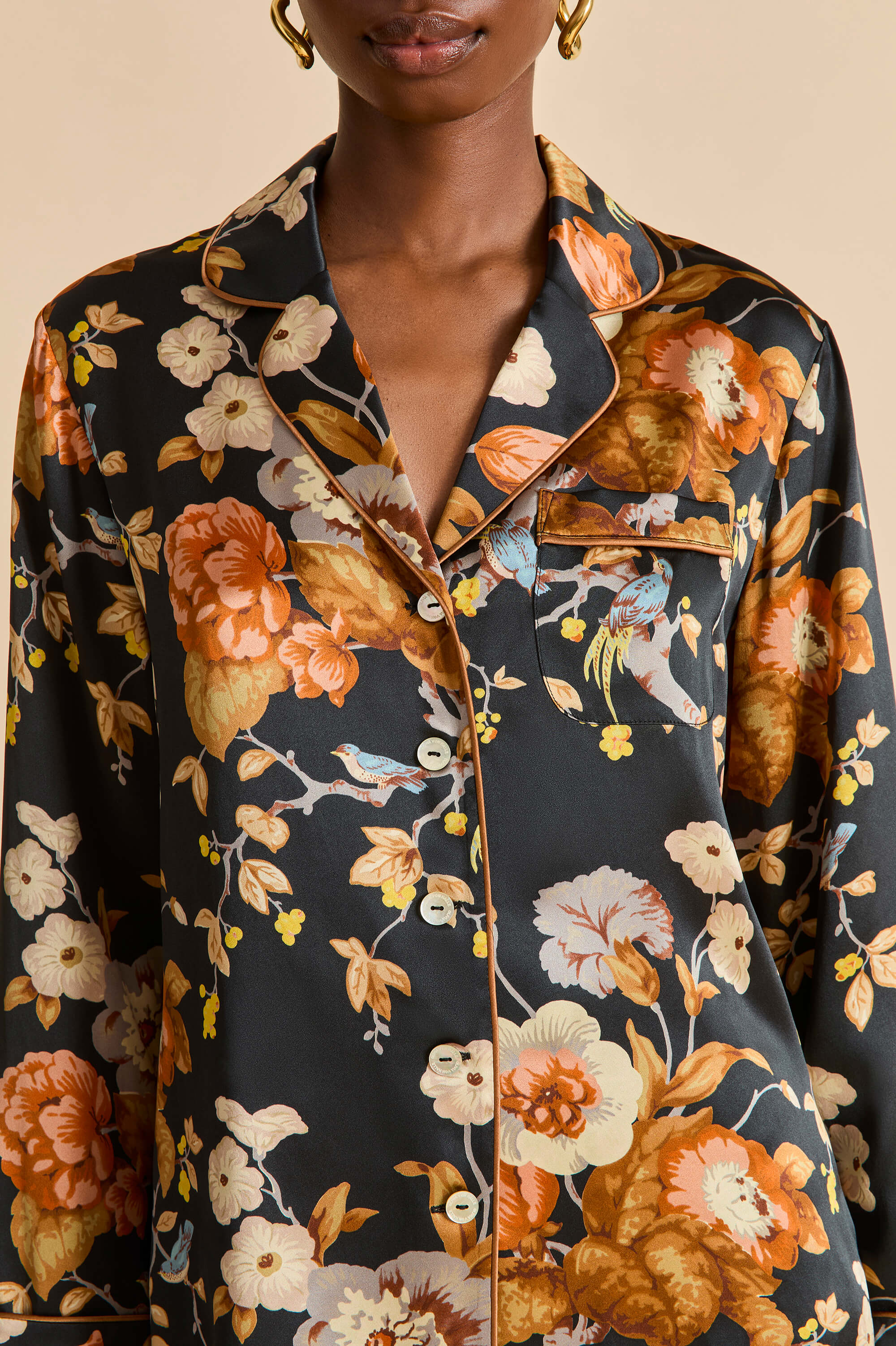 Lila Evora Black Floral Pajamas in Silk Satin
