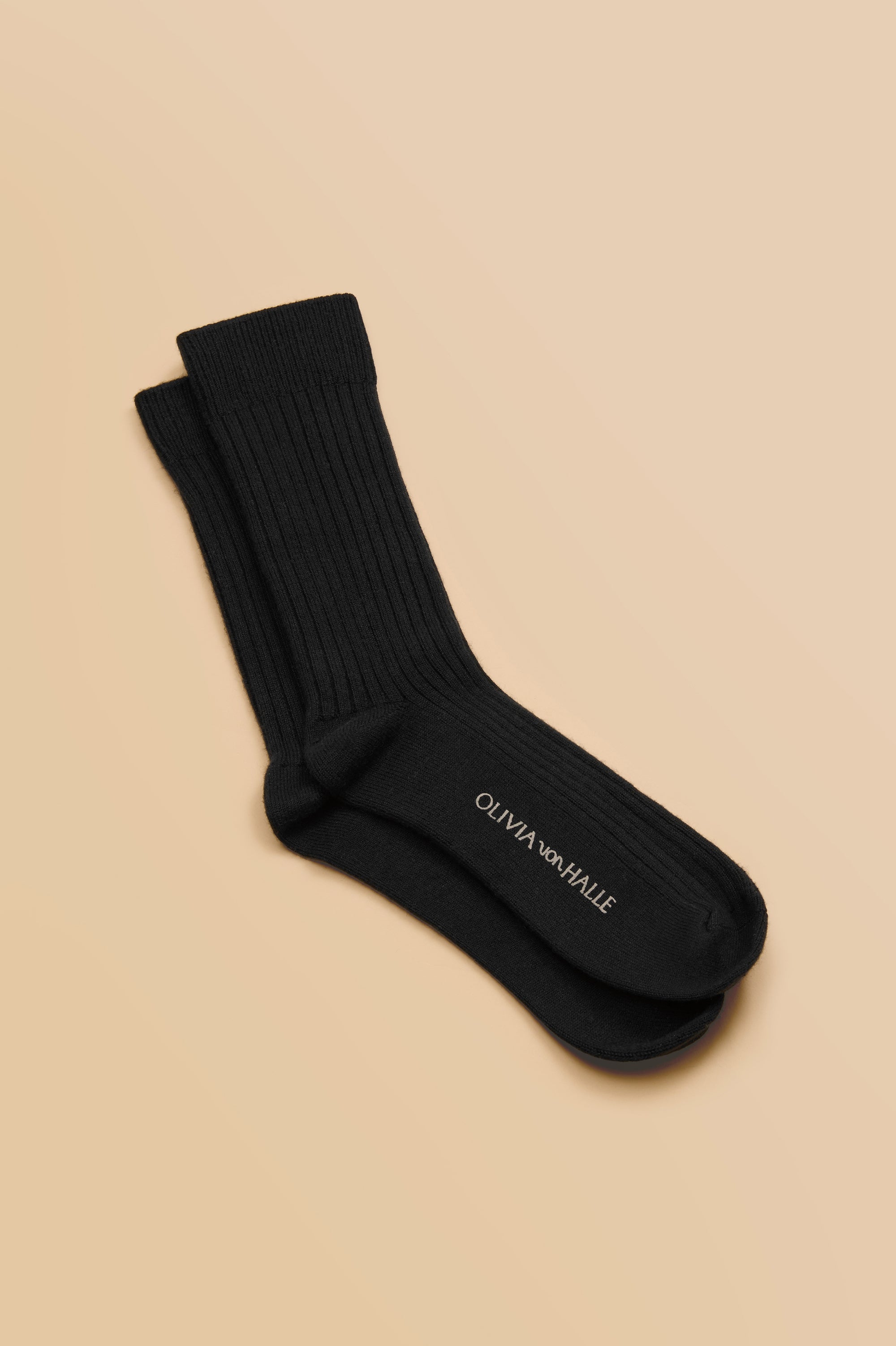 spencer berlin black socks in silk-cashmere