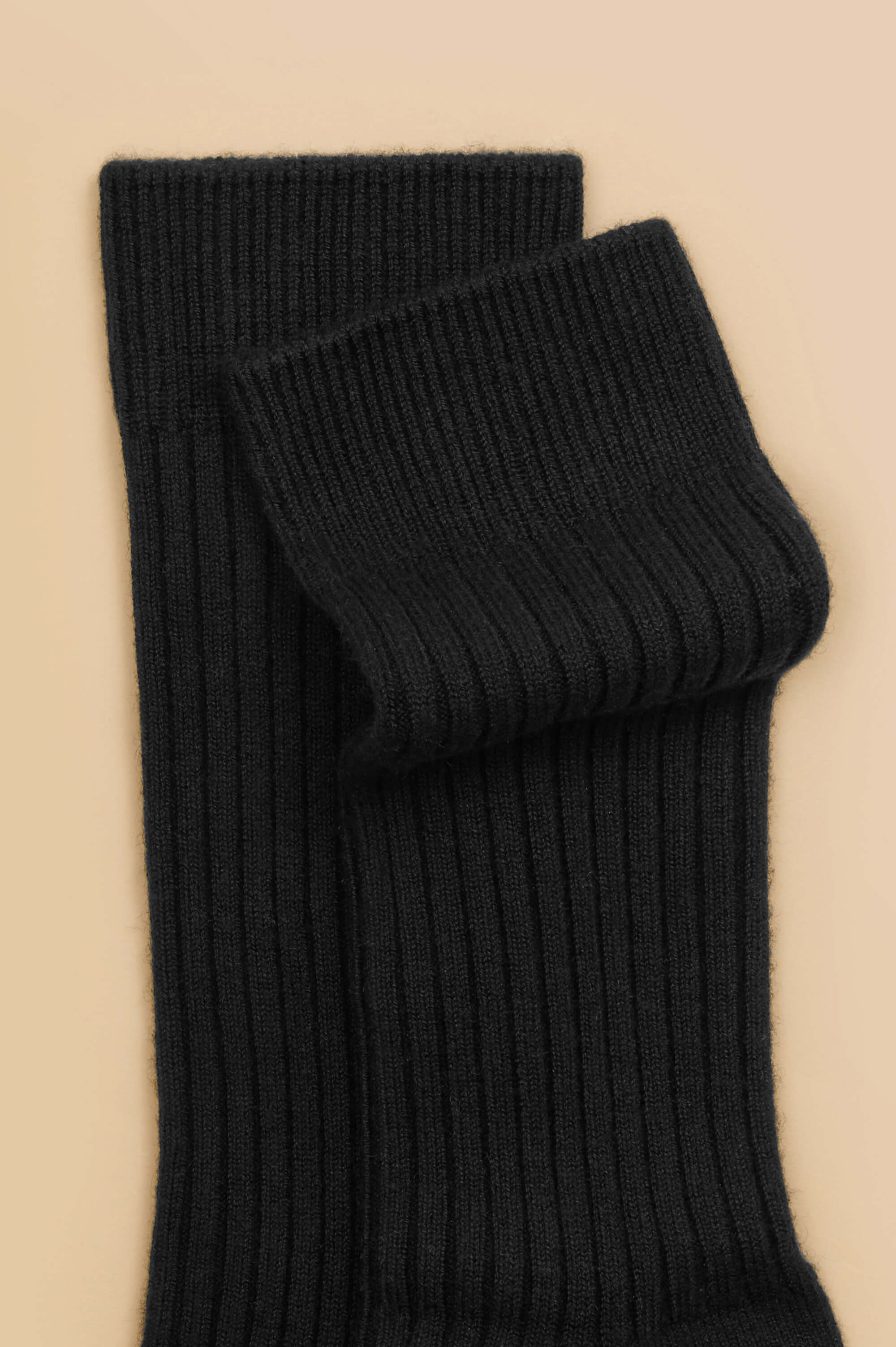 spencer berlin black socks in silk-cashmere 