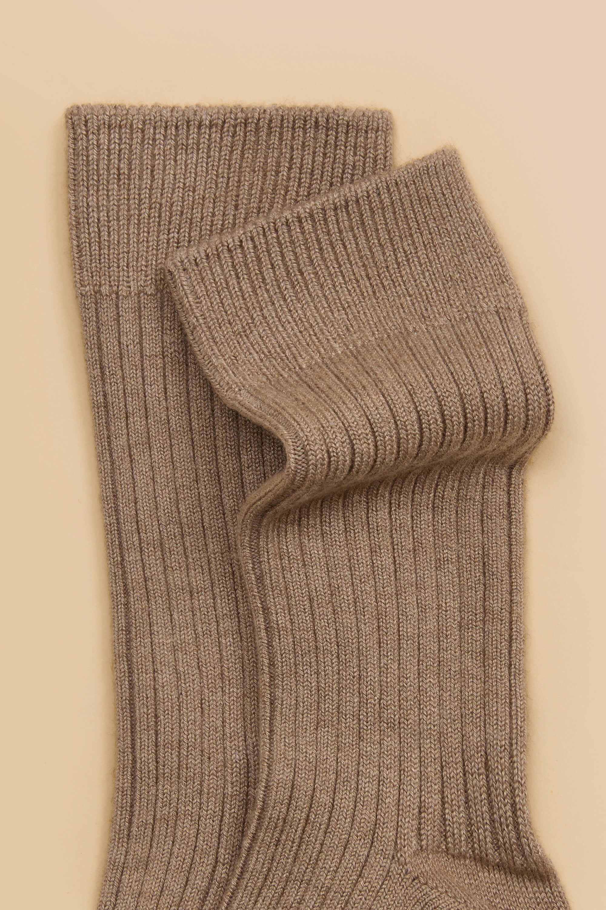 Spencer Dallas Beige Socks in Silk-Cashmere
