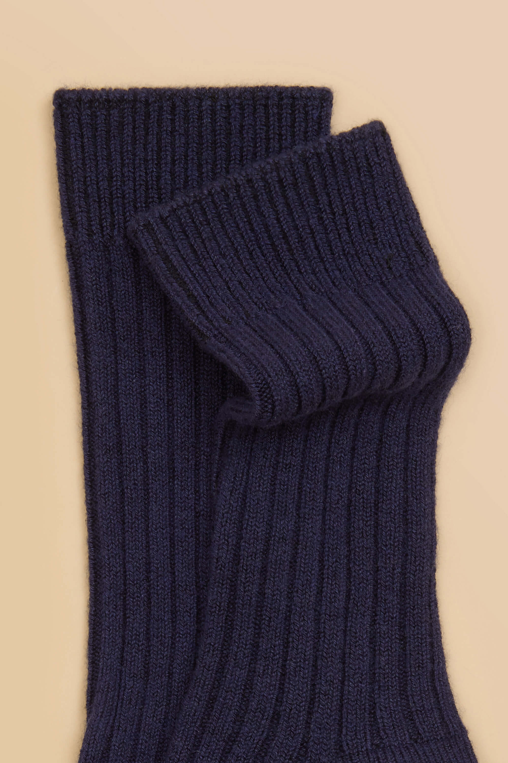 spencer osaka navy socks in silk-cashmere 