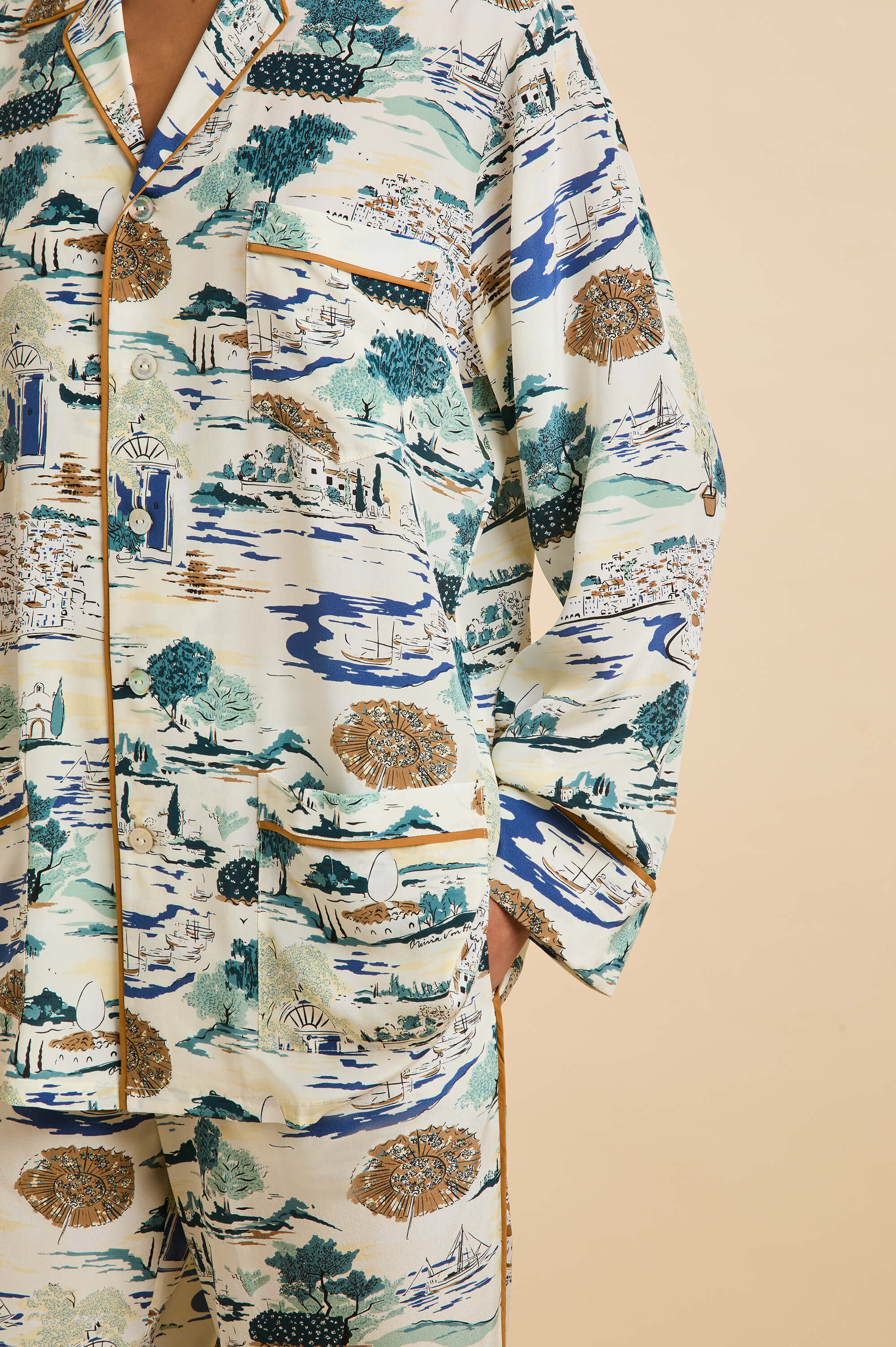 yves cadaqués cream landscape pyjamas in silk crêpe de chine 
