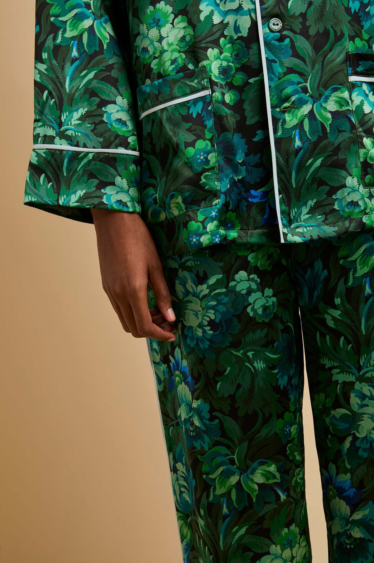 Yves Eden Green Floral Pyjamas in Silk Satin