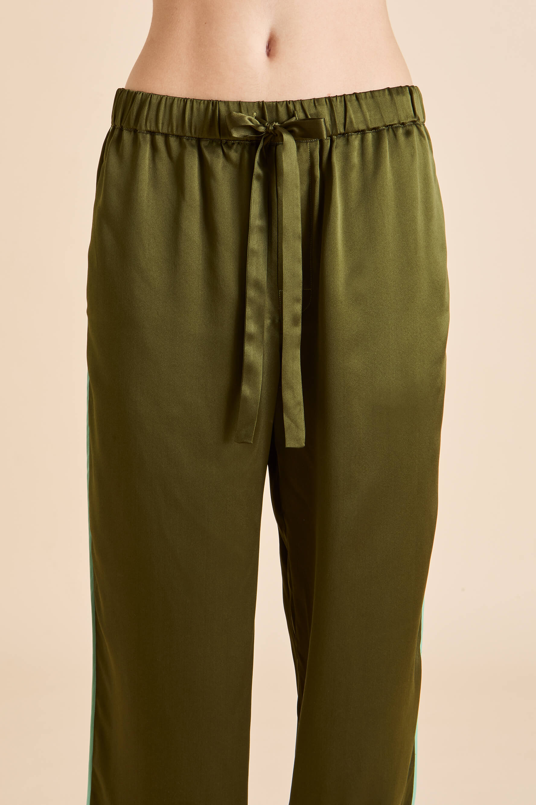 Yves Ivy Green Pyjamas in Silk Satin