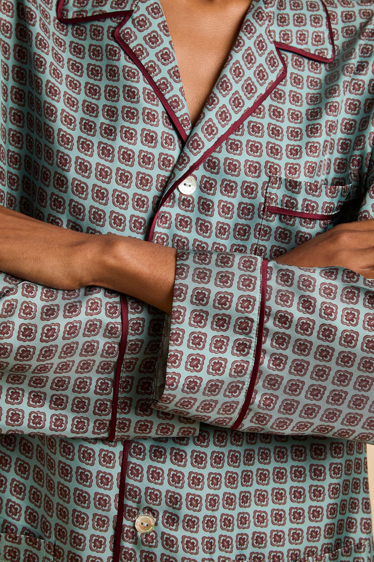yves lazuli grey geometric pyjamas in silk twill 