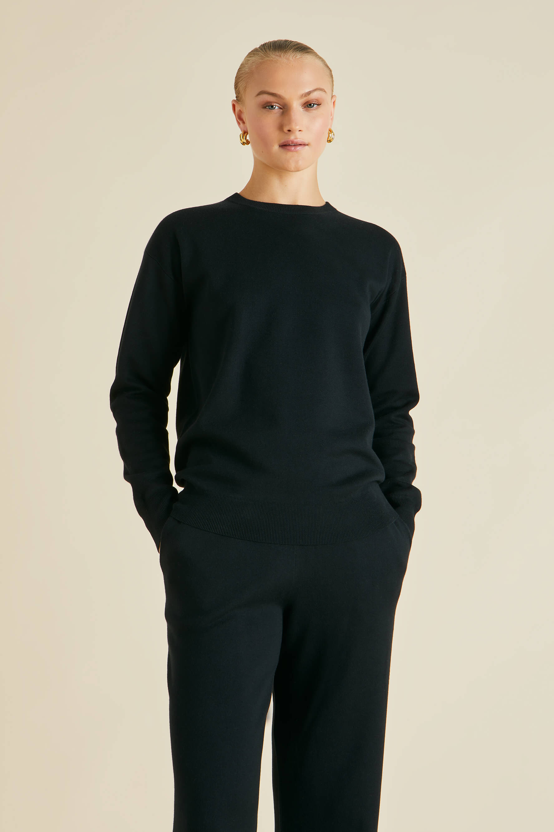 Carmel Berlin Black Tracksuit in Silk-Cashmere