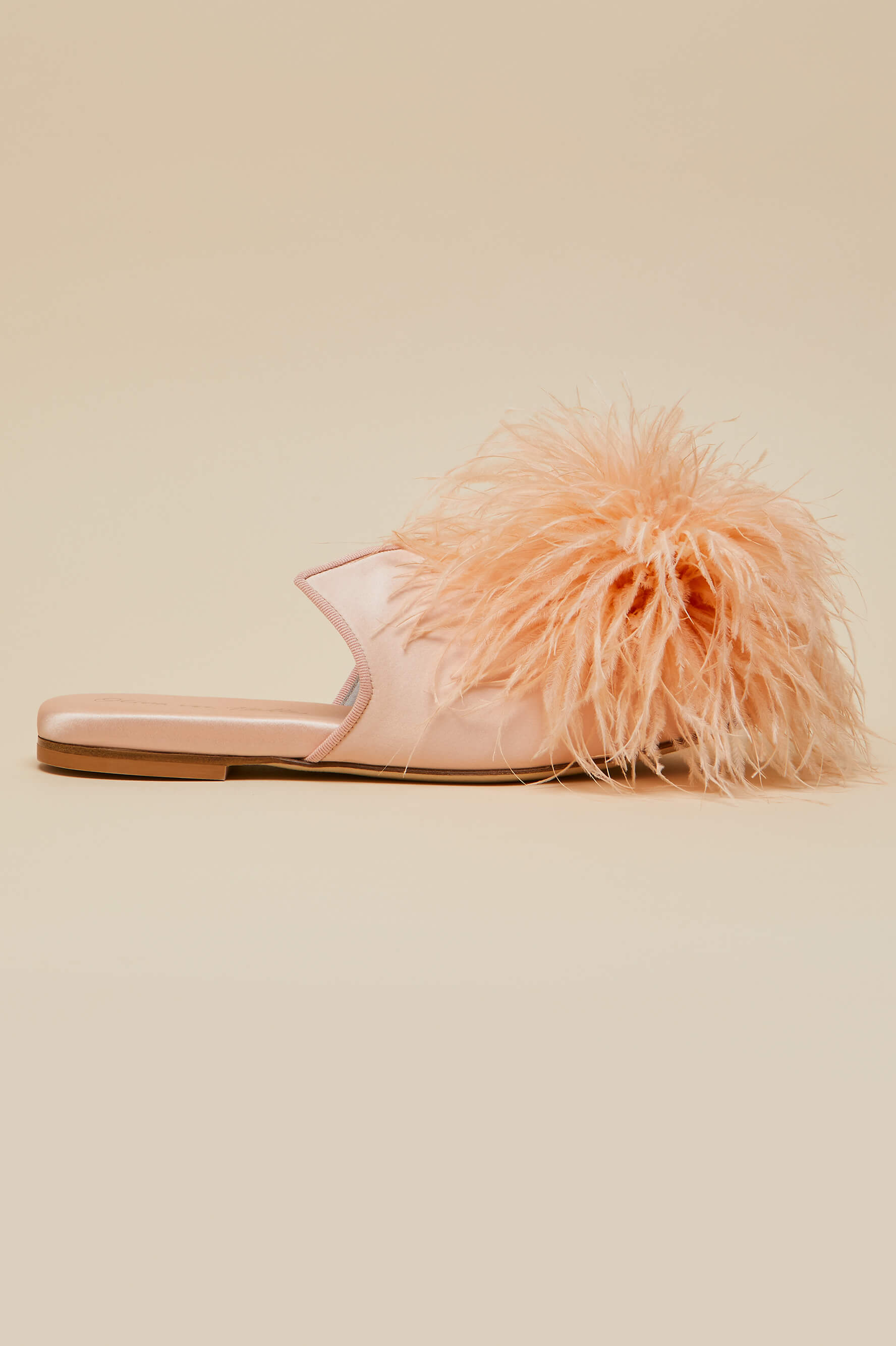 Olivia von Halle The Contessa Minnie Peach Silk Feather Luxury