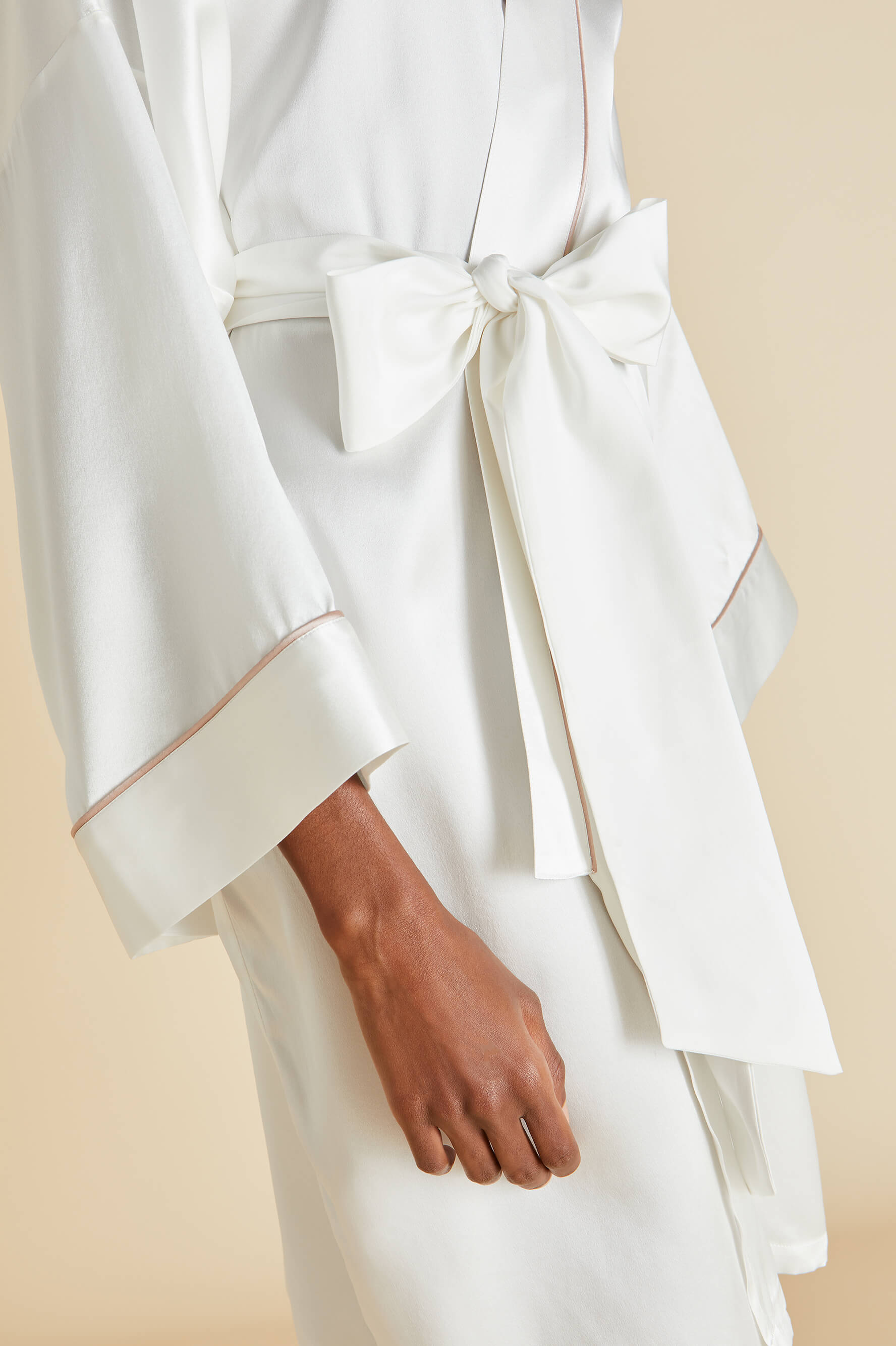 Mimi Ivory Oyster Robe in Silk Satin